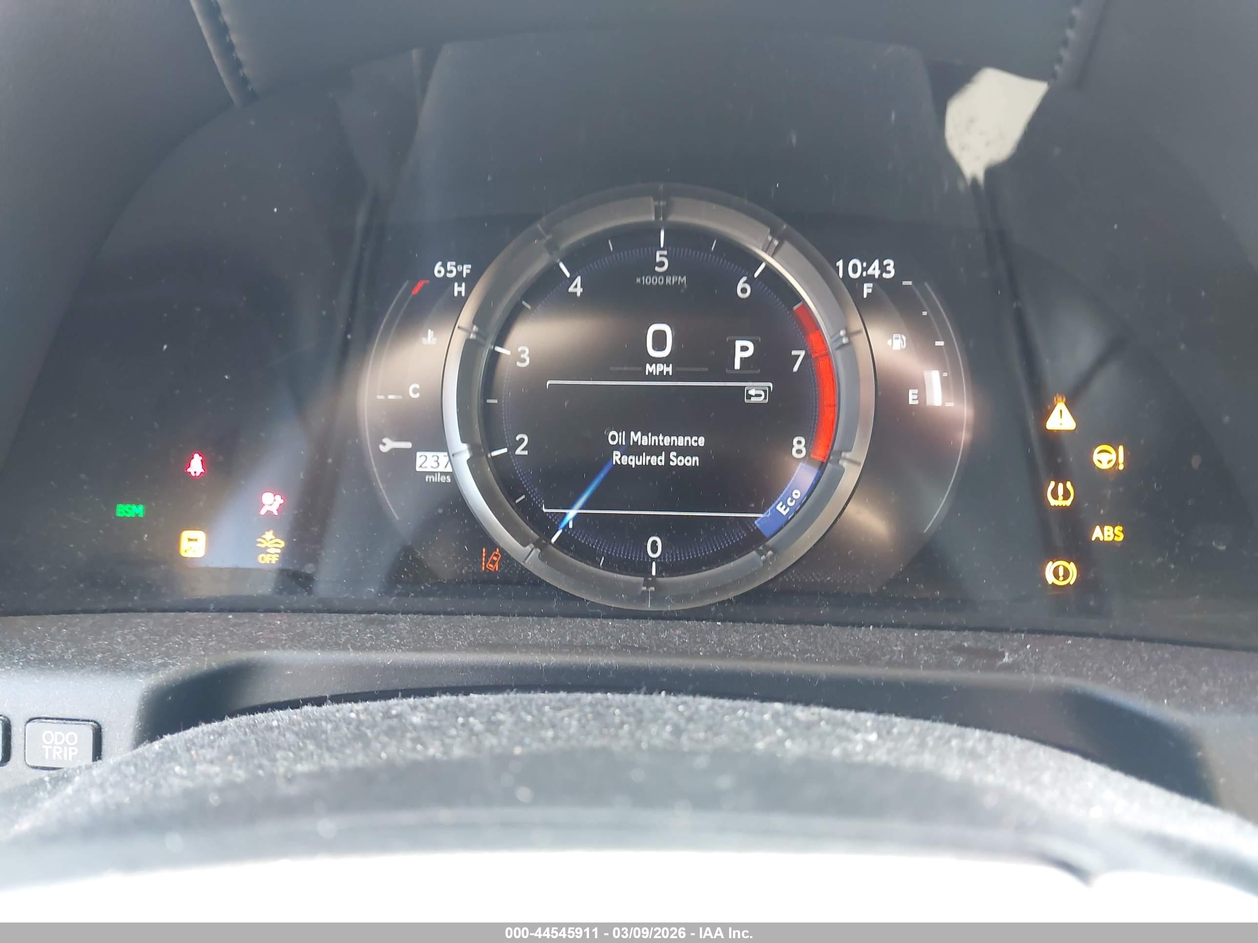 LEXUS ES image 7