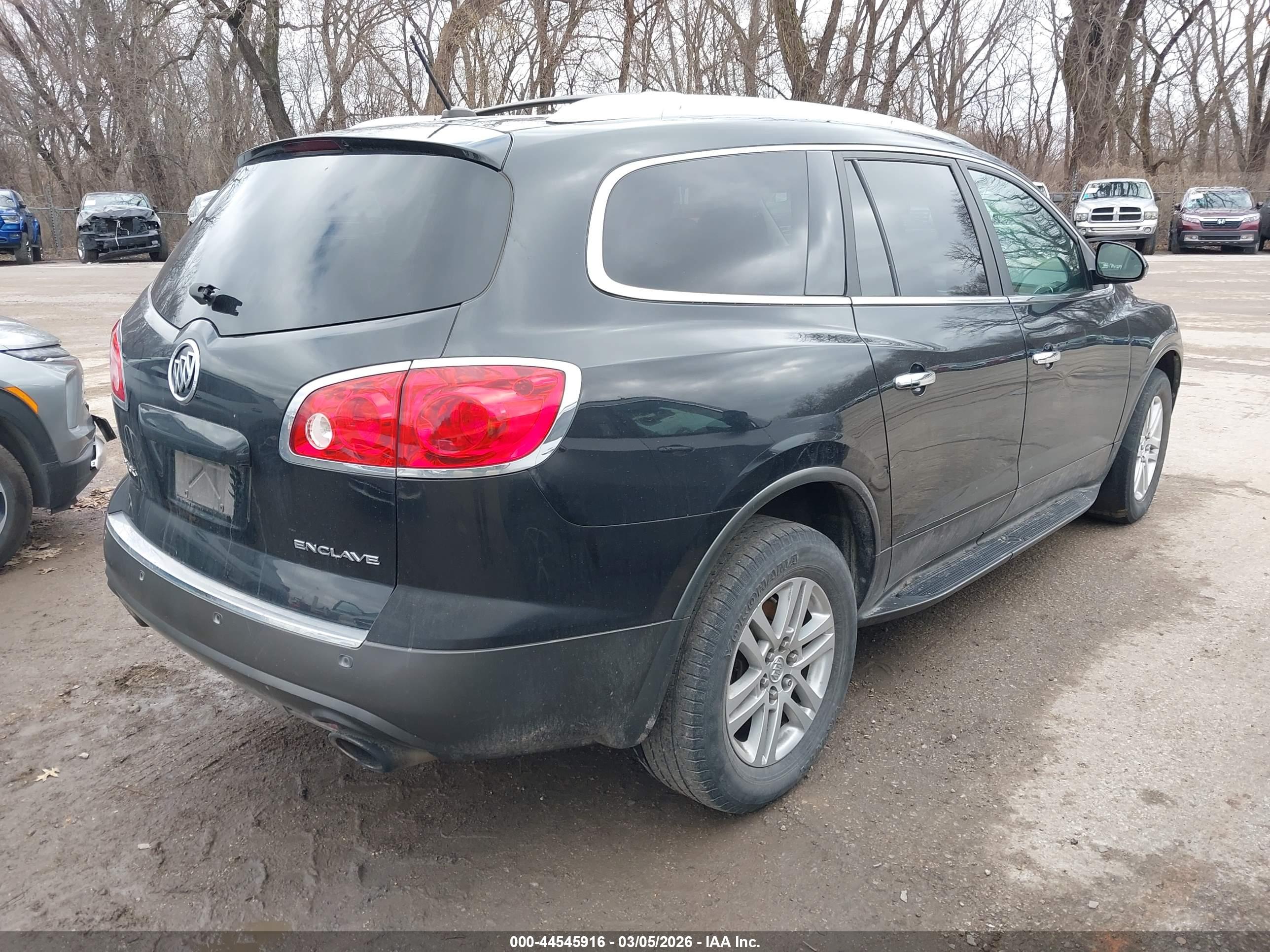 BUICK ENCLAVE image 4