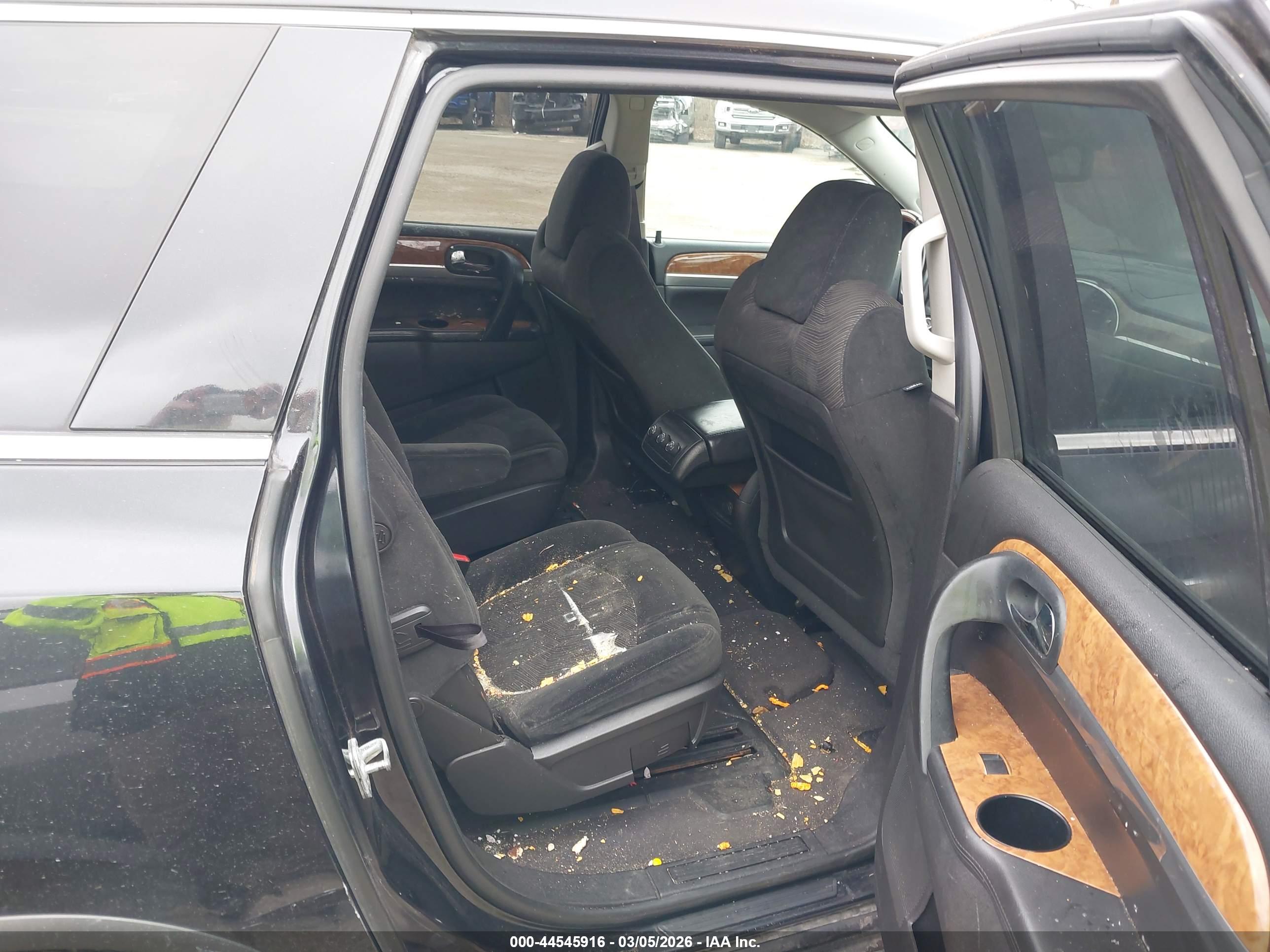 BUICK ENCLAVE image 8