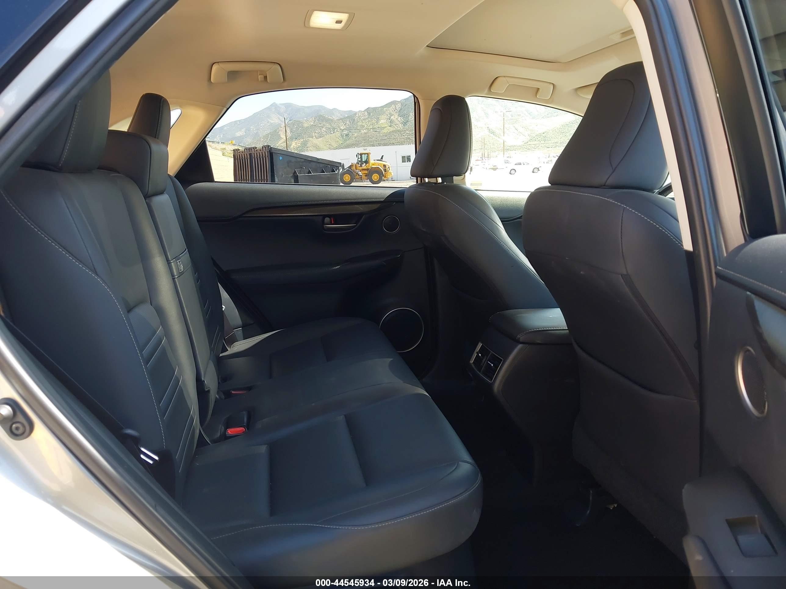 LEXUS NX image 8