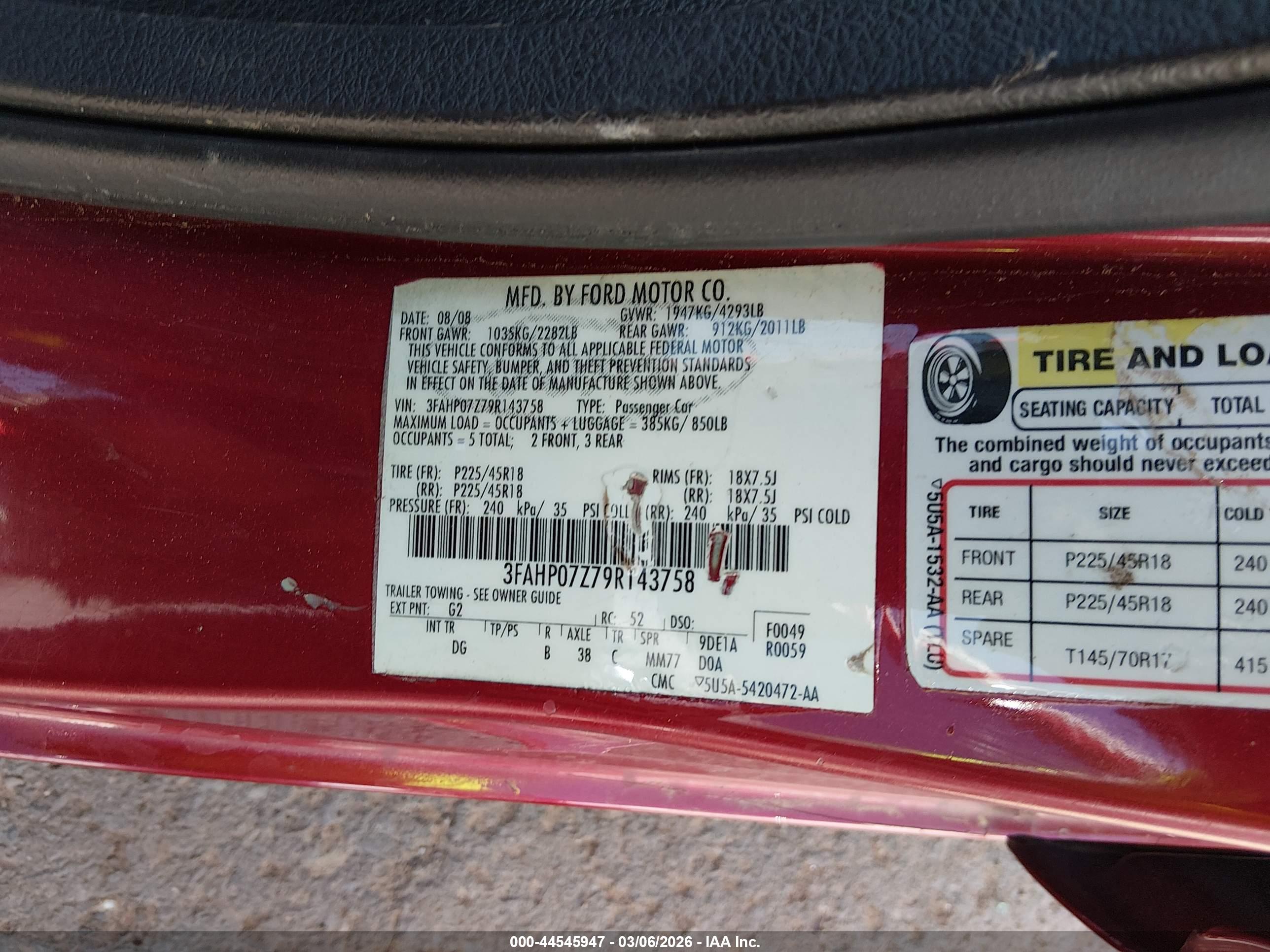 FORD FUSION image 9