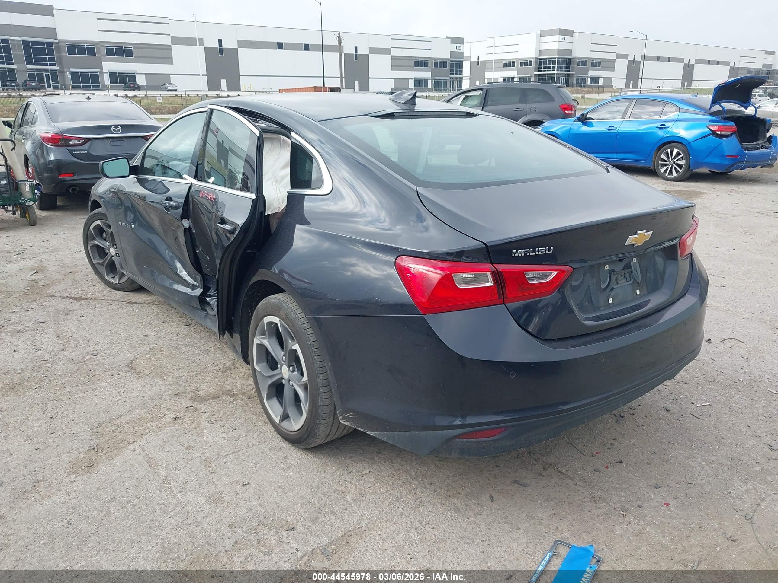 CHEVROLET MALIBU image 3