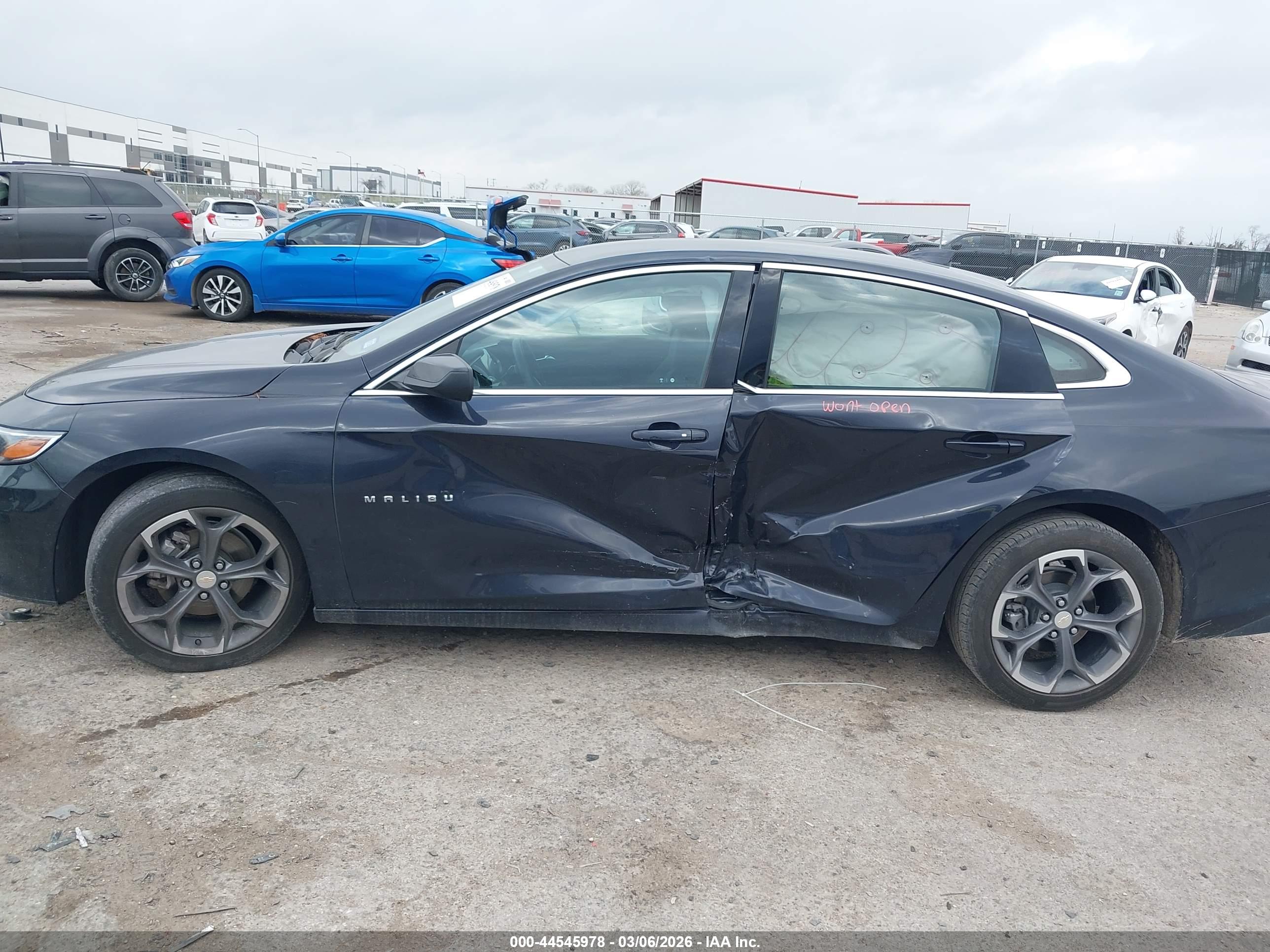 CHEVROLET MALIBU image 6