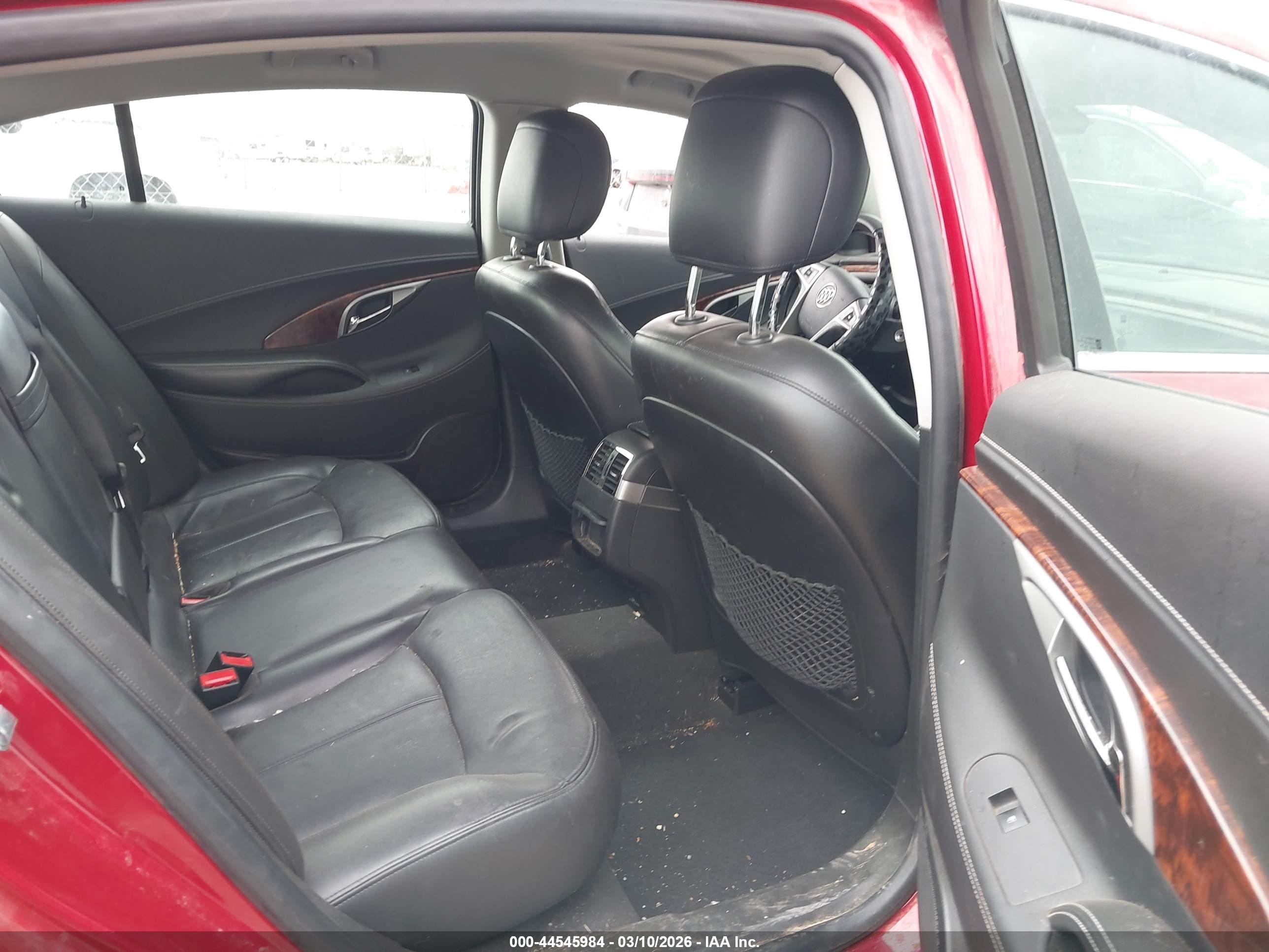 BUICK LACROSSE image 8