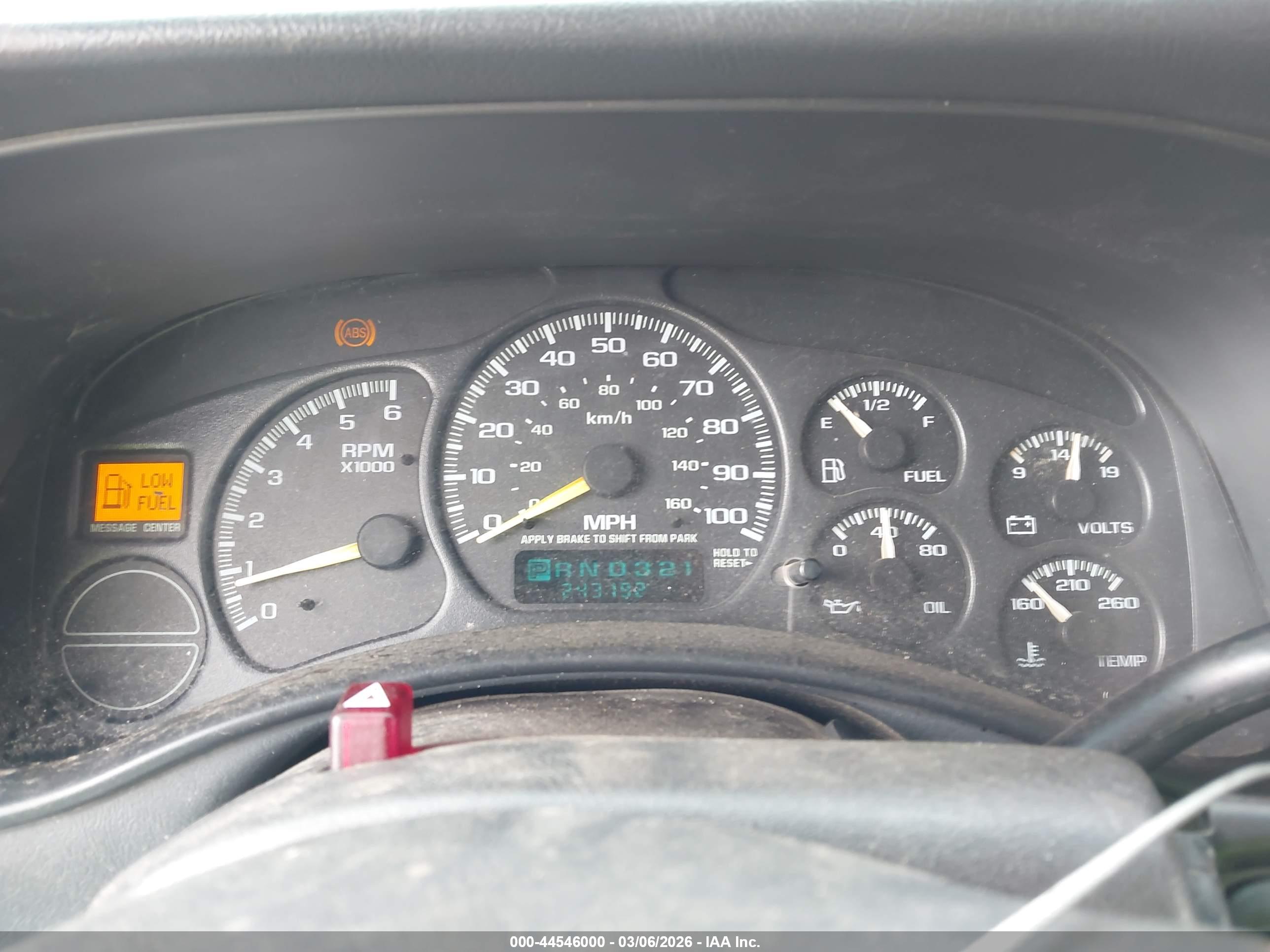 CHEVROLET TAHOE image 7