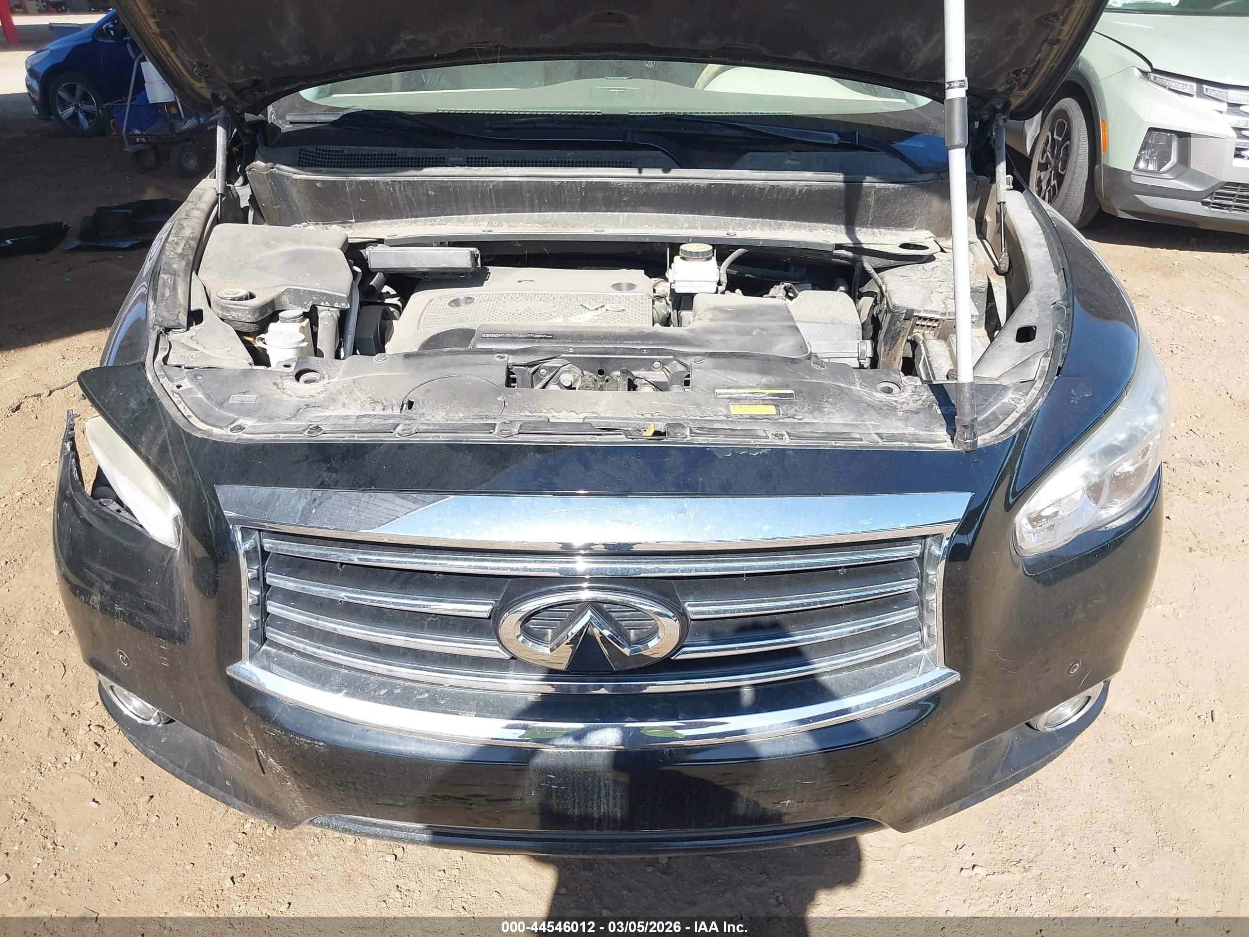 INFINITI JX35 image 10