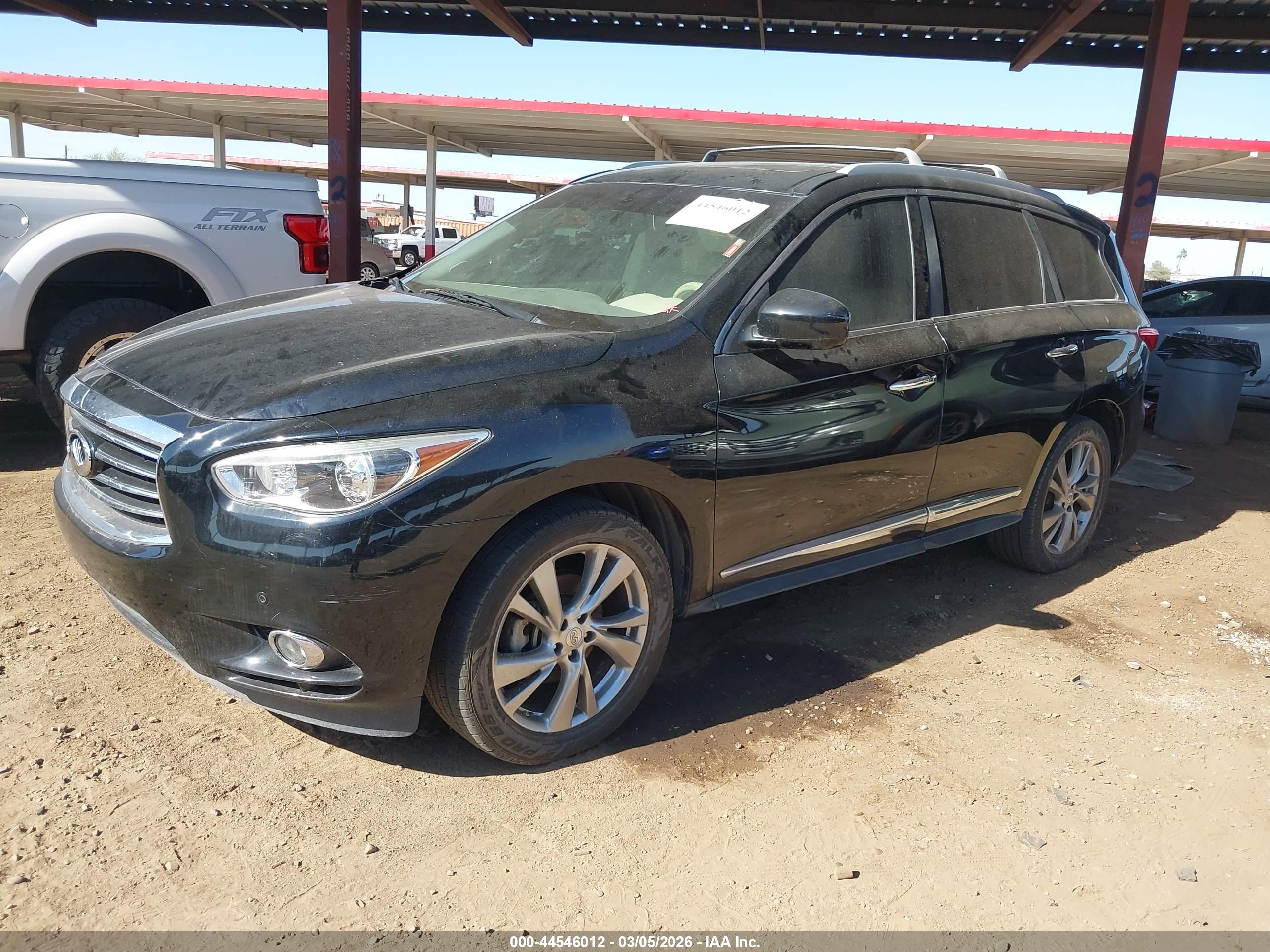 INFINITI JX35 image 2