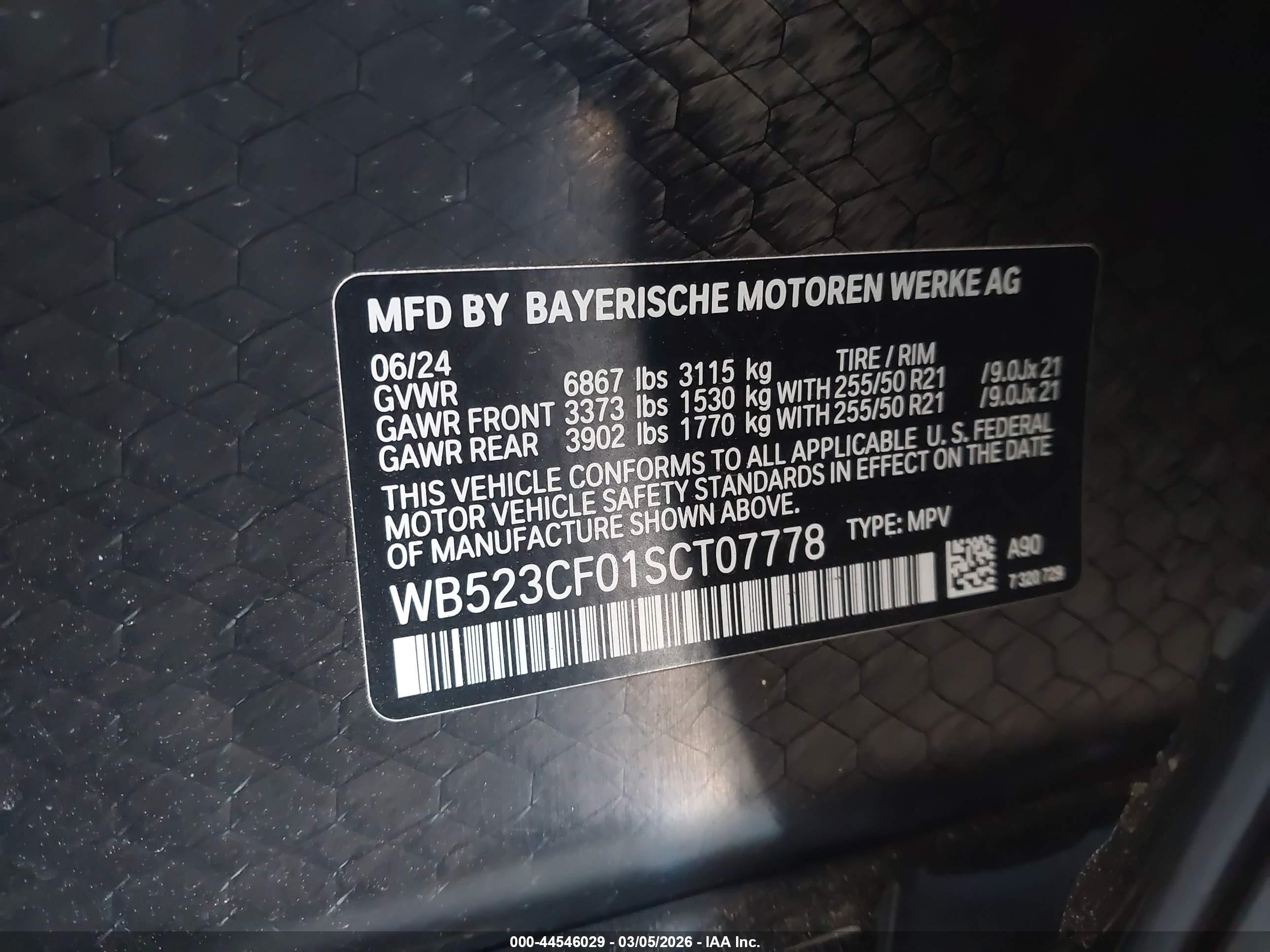 BMW IX image 9