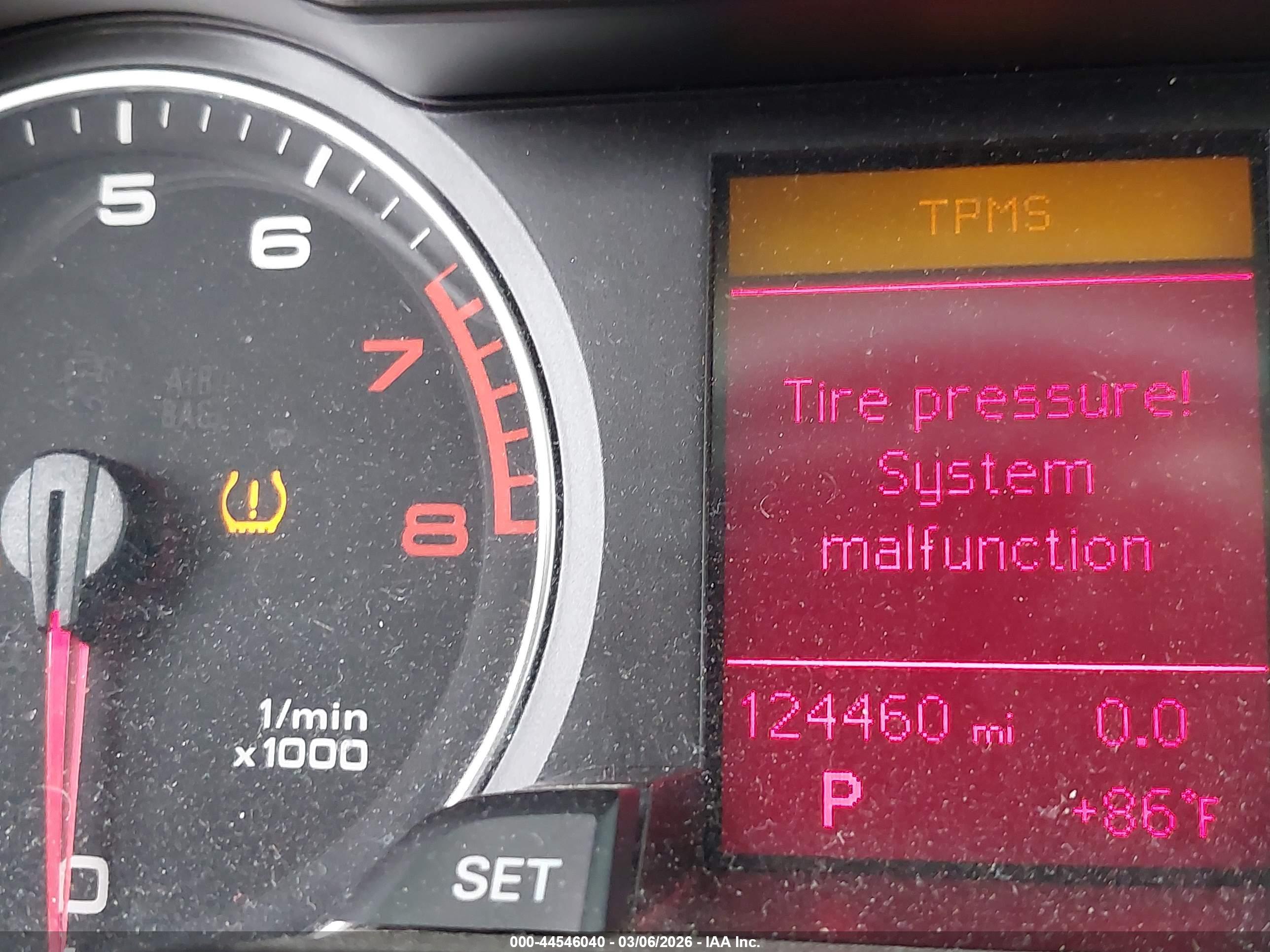 AUDI A4 image 7