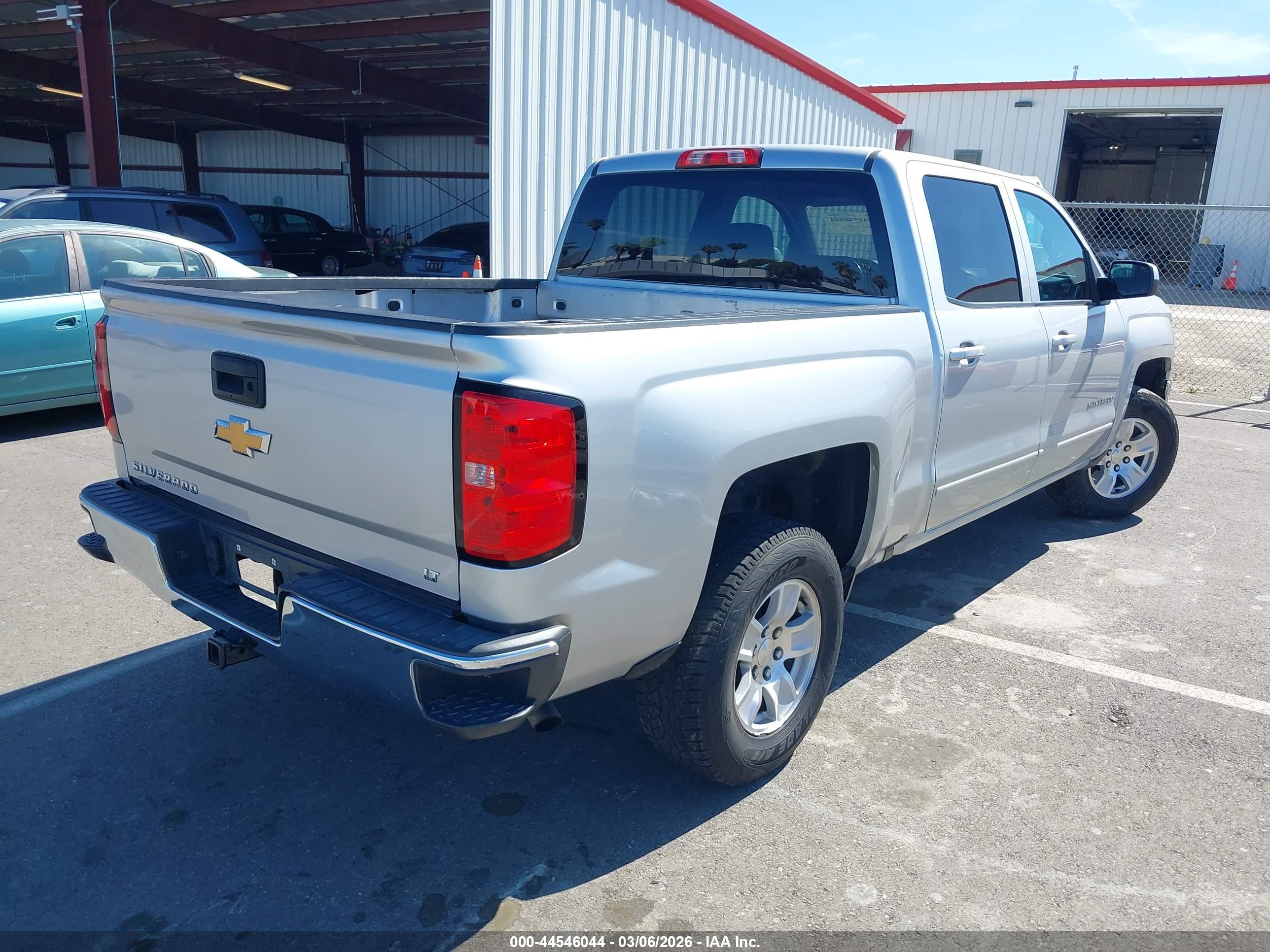 CHEVROLET SILVERADO image 4
