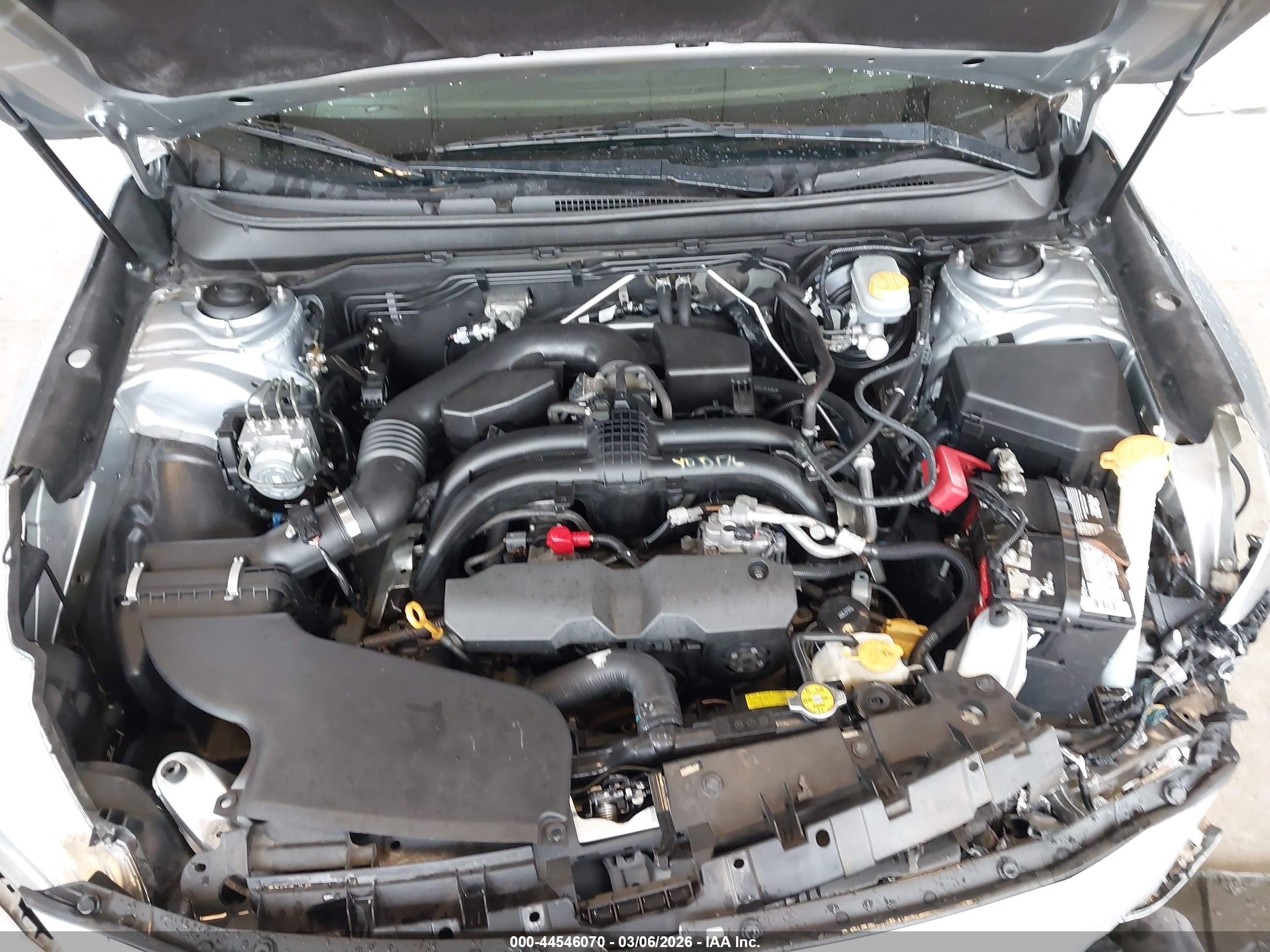 SUBARU OUTBACK image 10