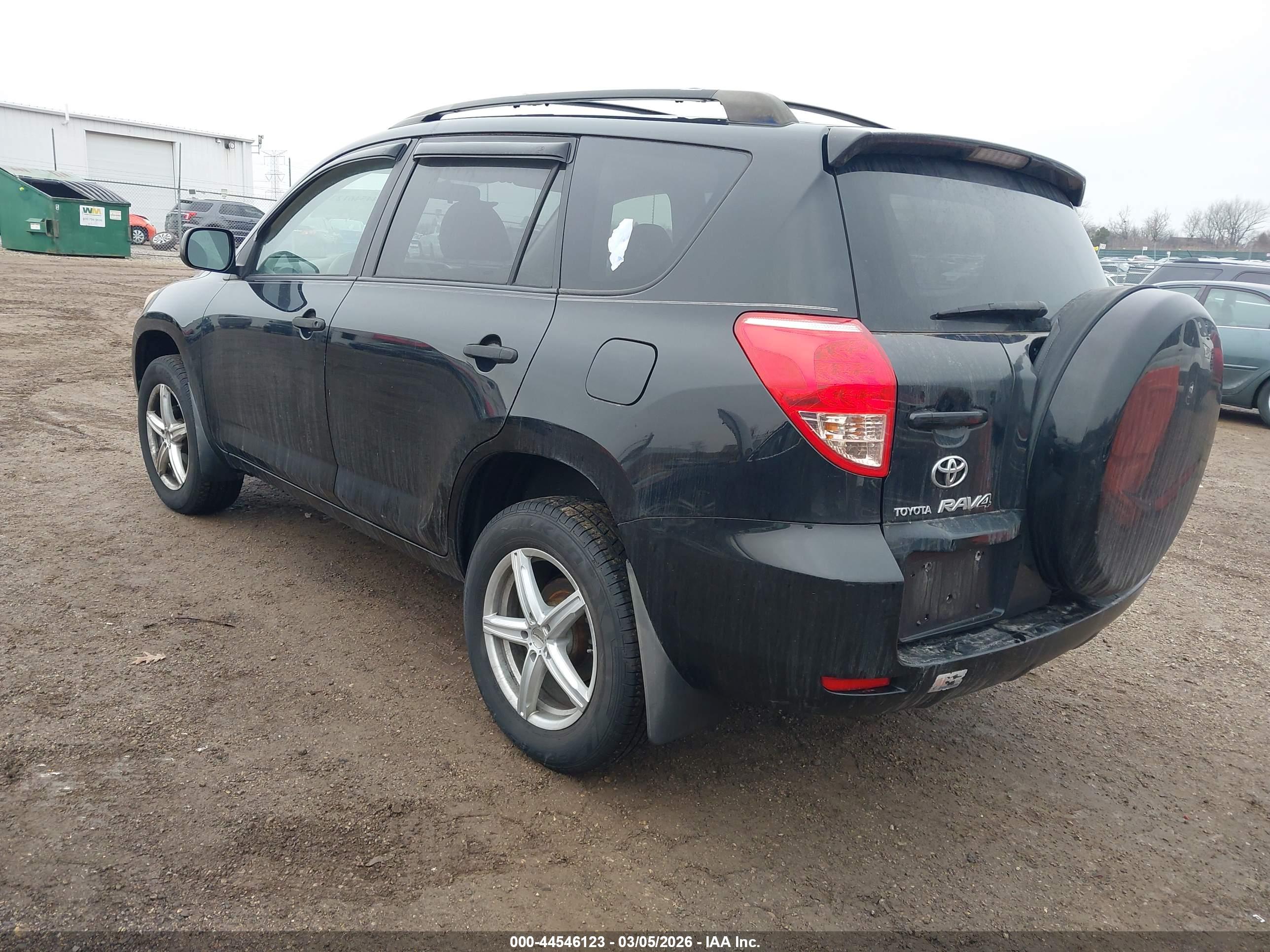 TOYOTA RAV4 image 3