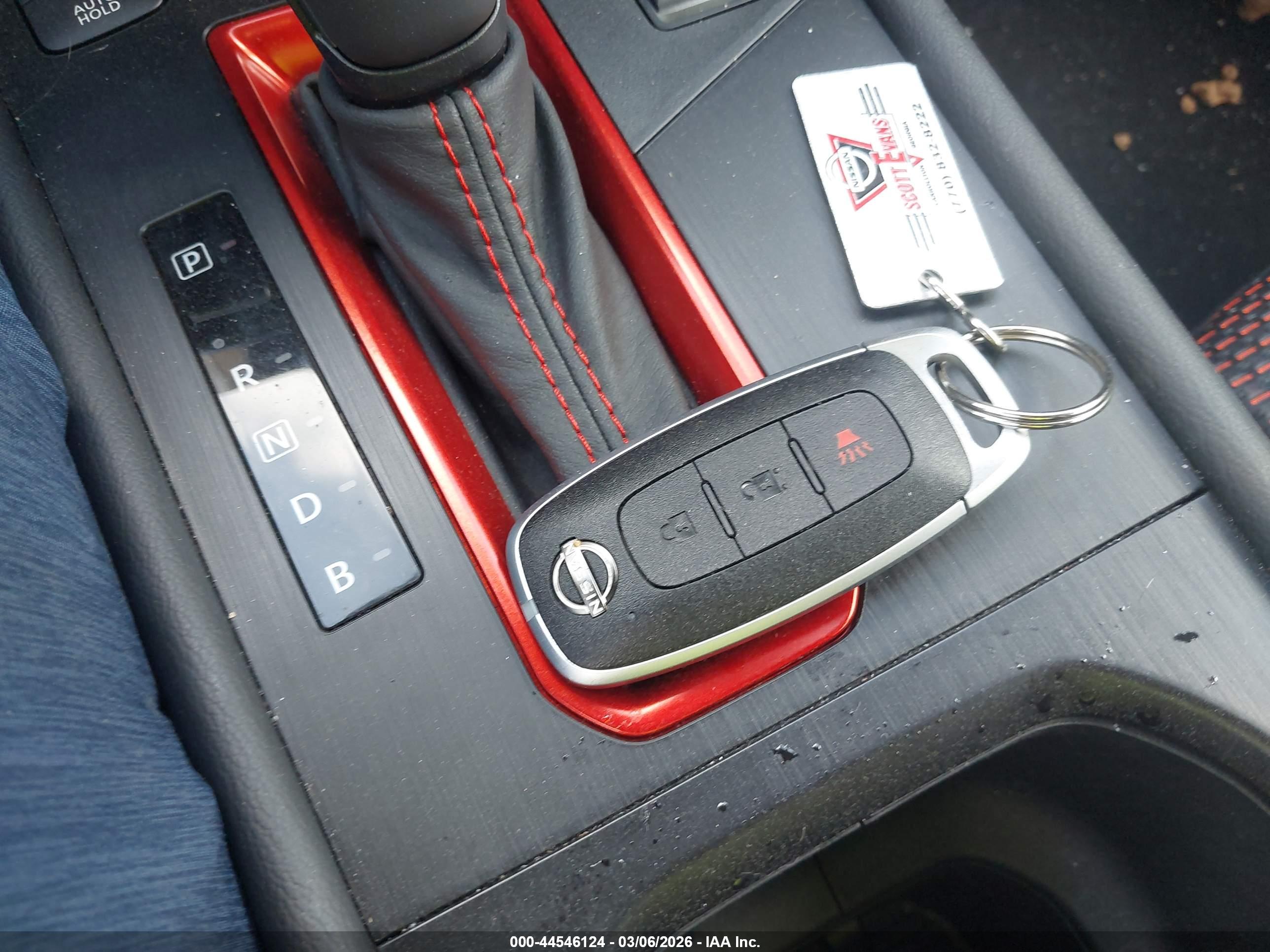 NISSAN KICKS image 11