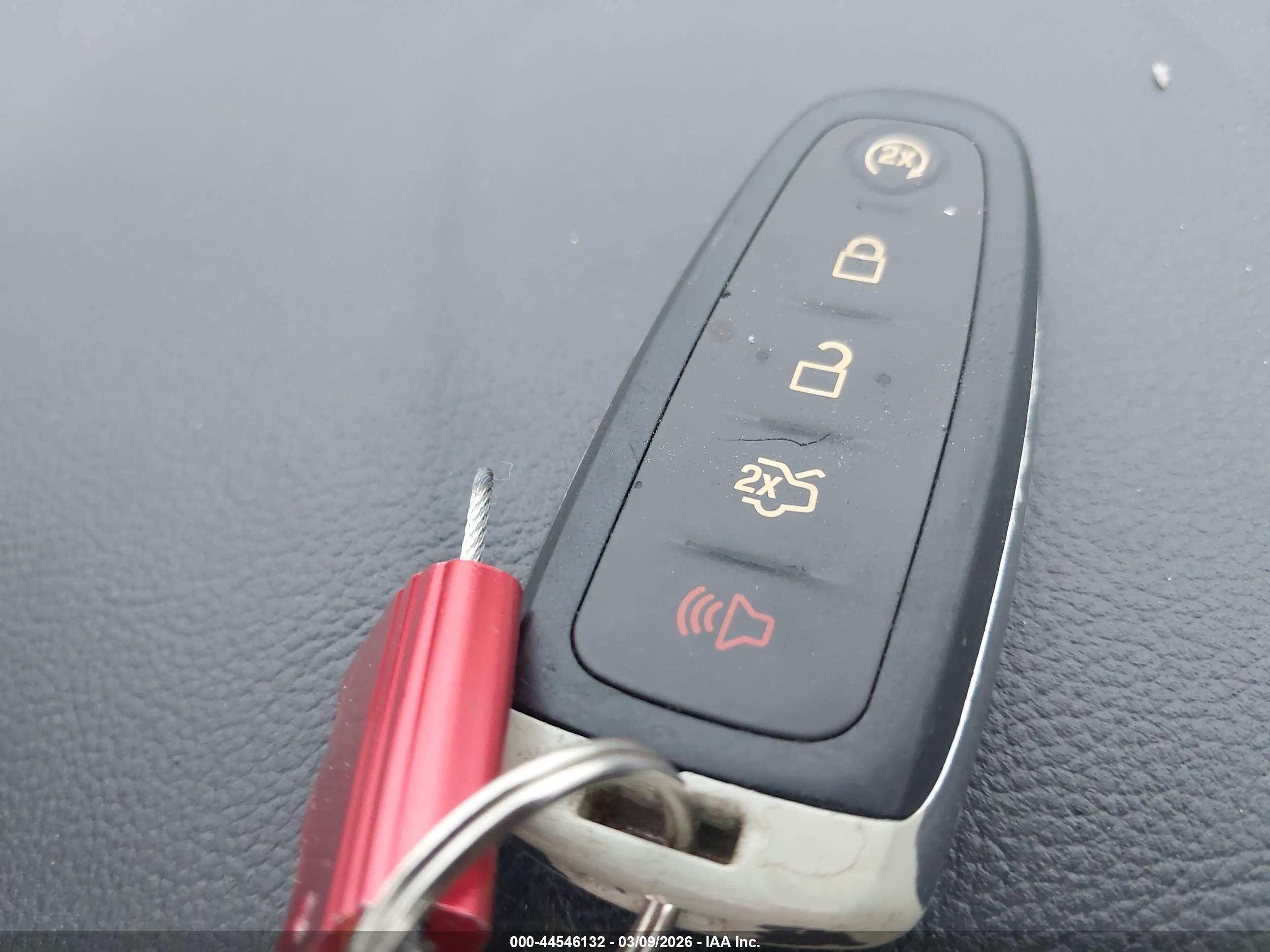 FORD ESCAPE image 11