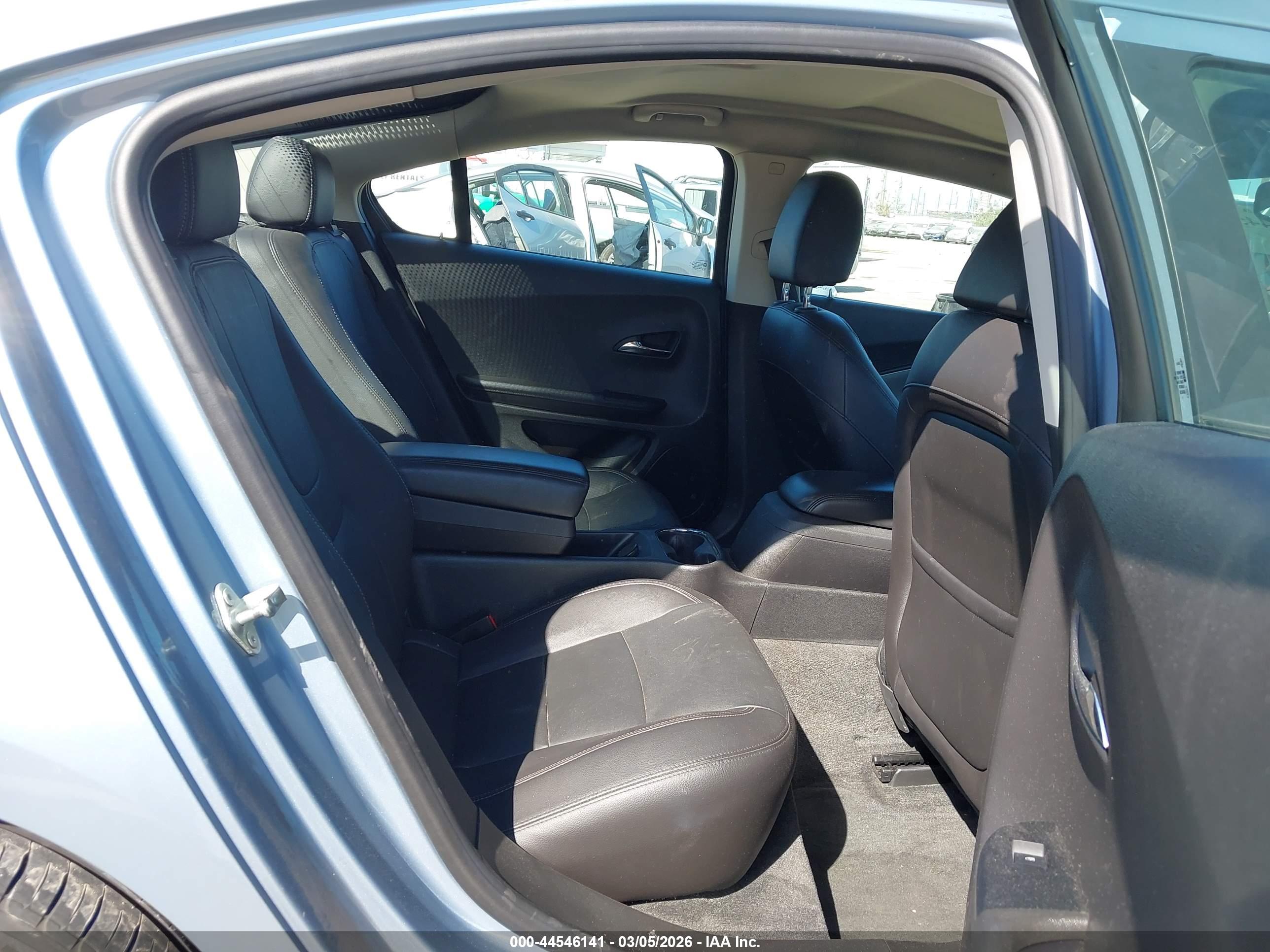 CHEVROLET VOLT image 8