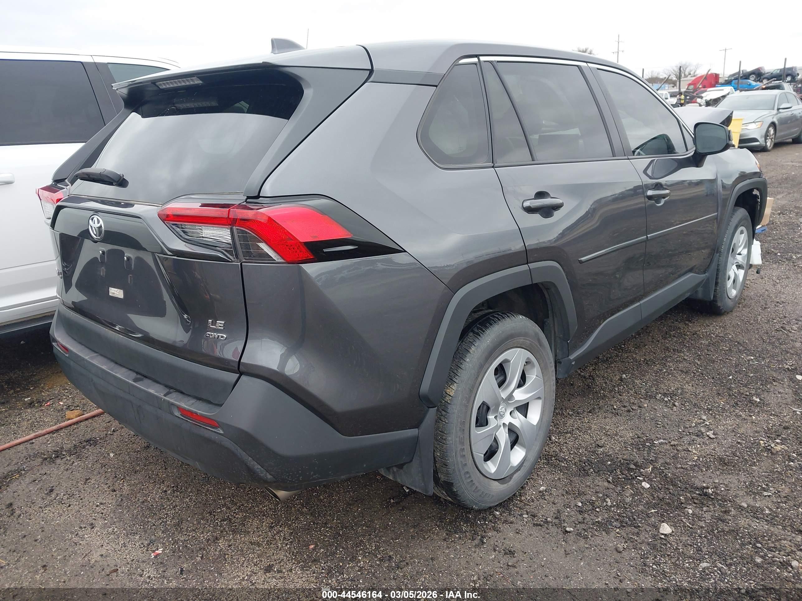 TOYOTA RAV4 image 4