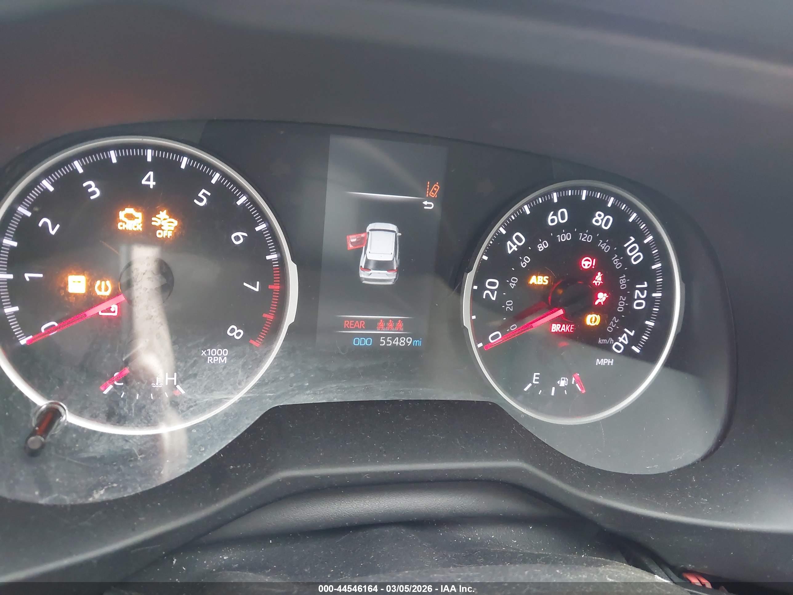 TOYOTA RAV4 image 7