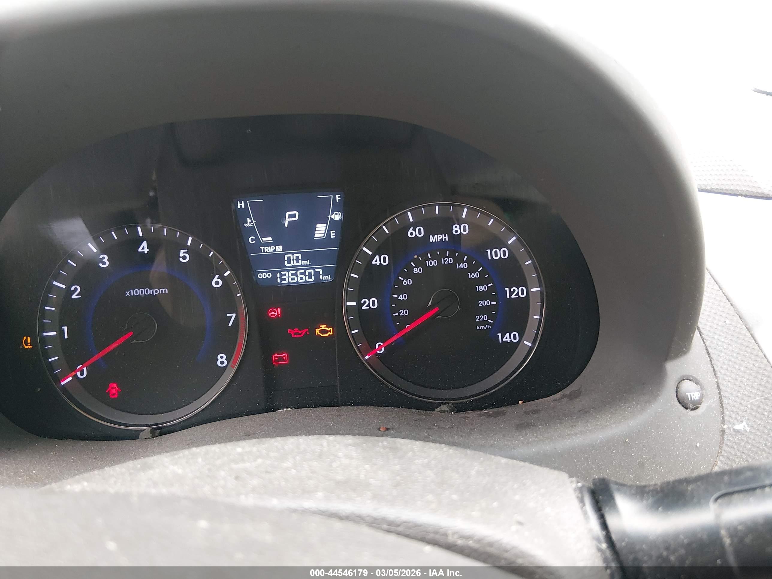 HYUNDAI ACCENT image 7