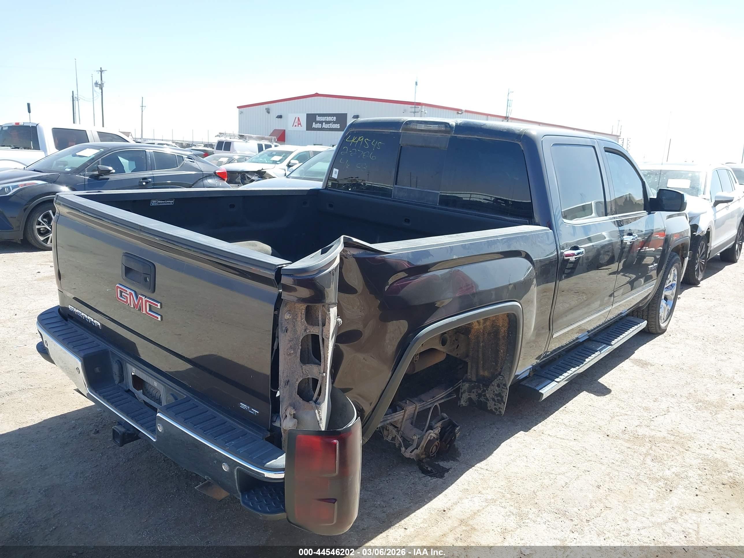 GMC SIERRA image 4