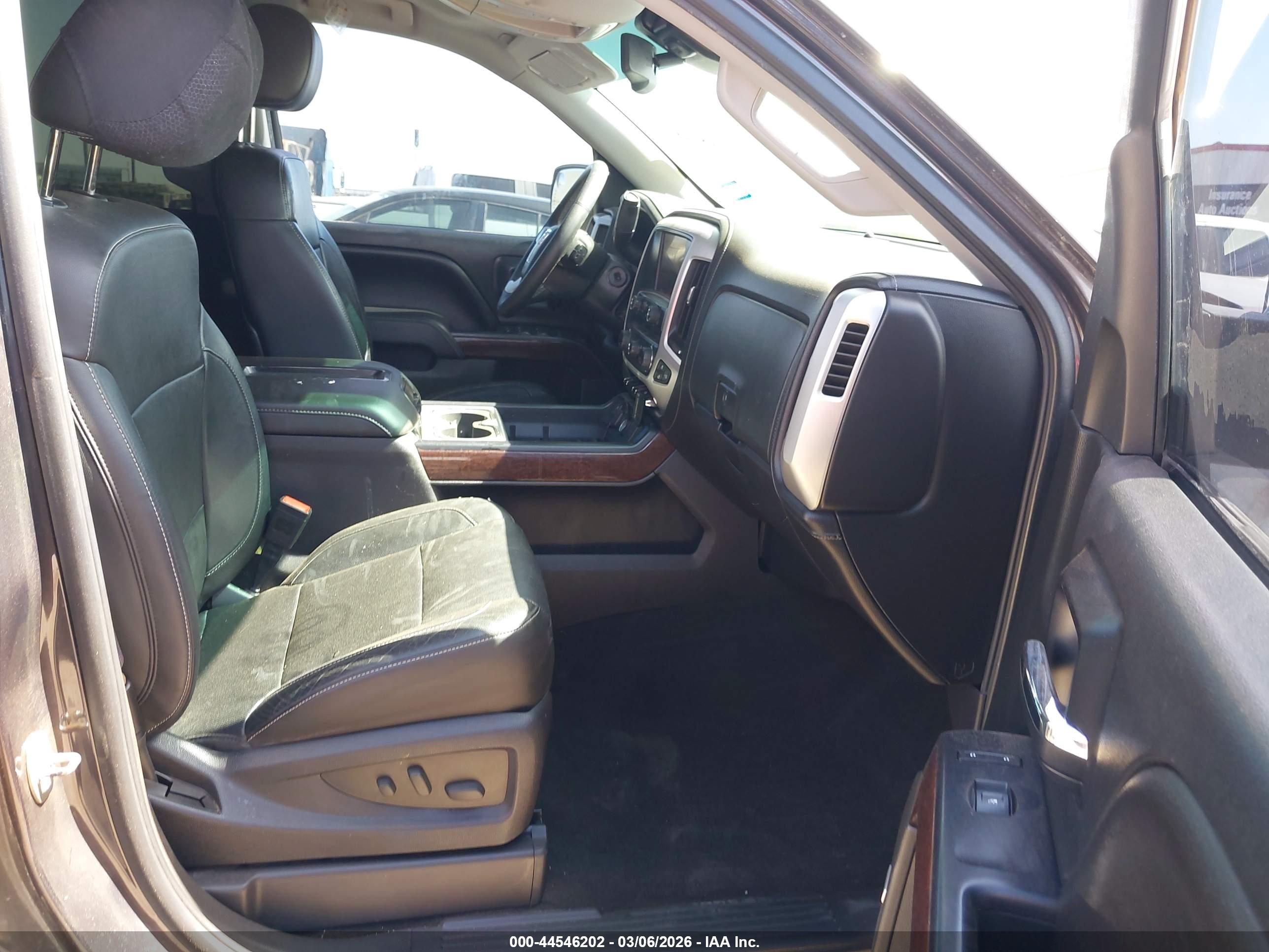 GMC SIERRA image 5