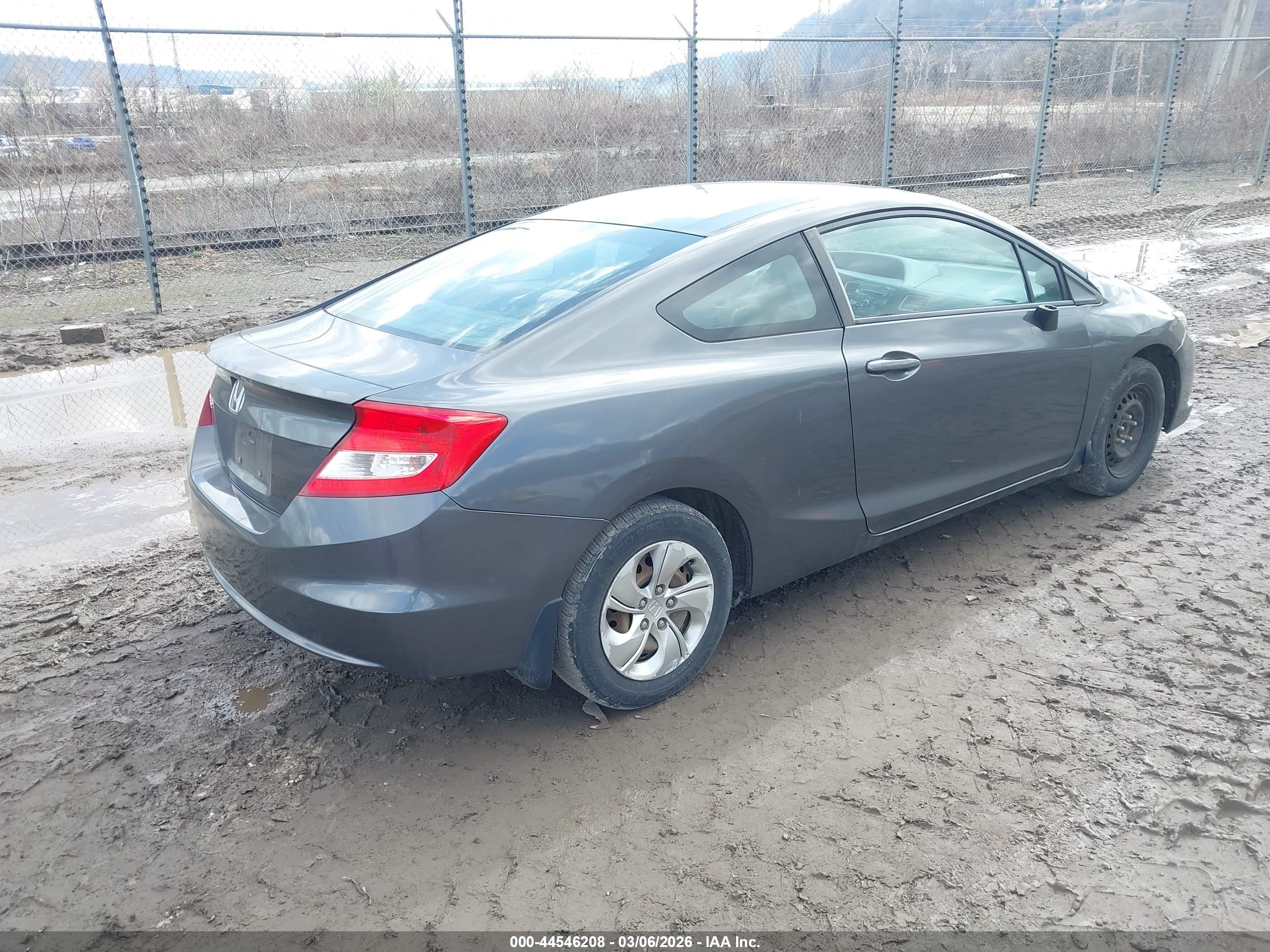 HONDA CIVIC image 4