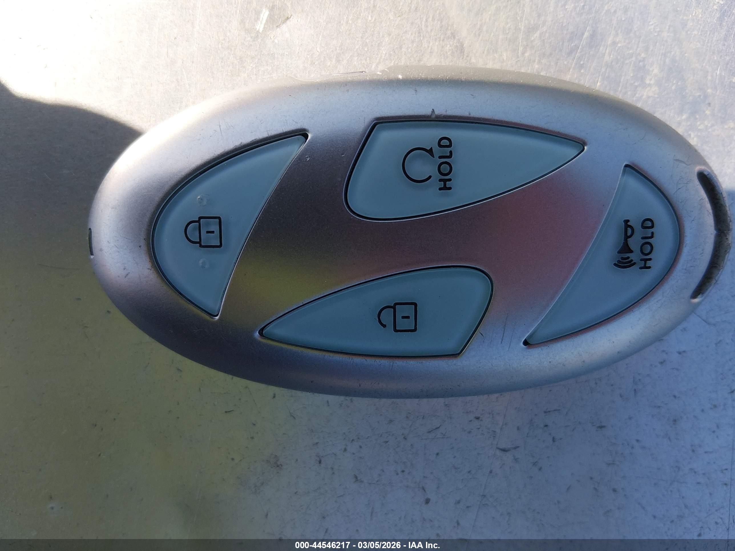 HYUNDAI IONIQ image 11