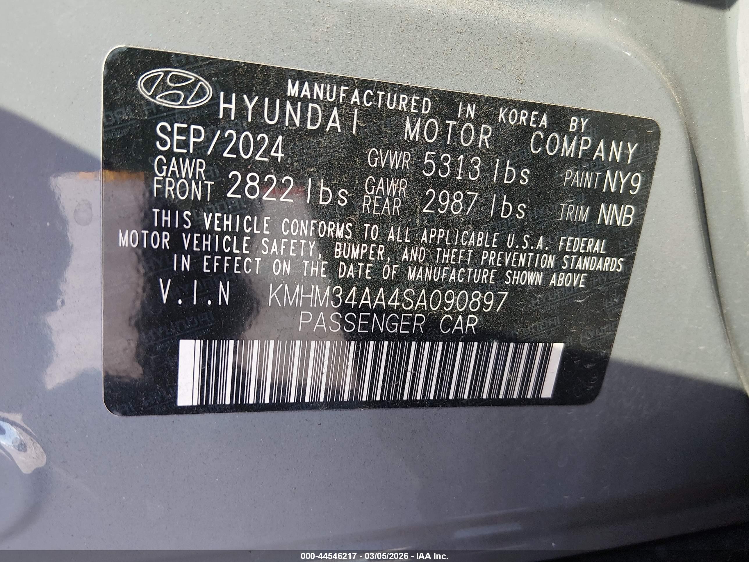 HYUNDAI IONIQ image 9