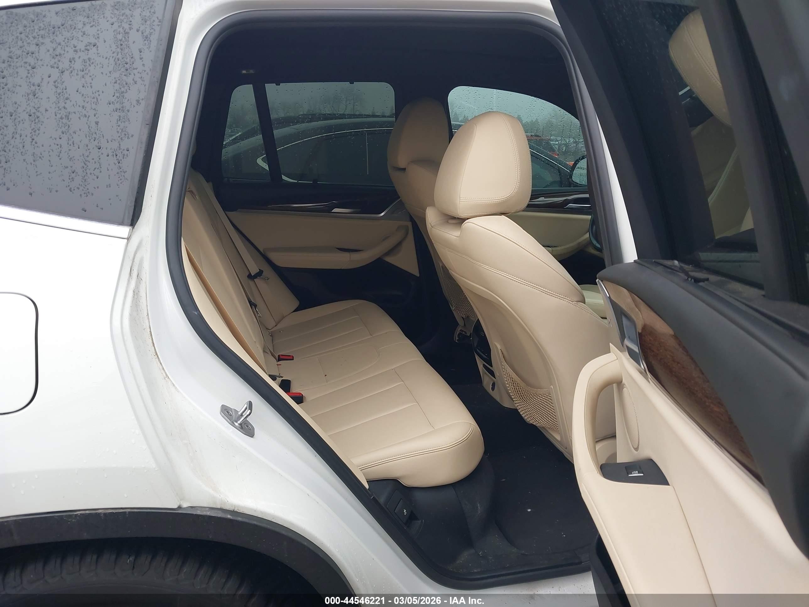 BMW X3 image 8