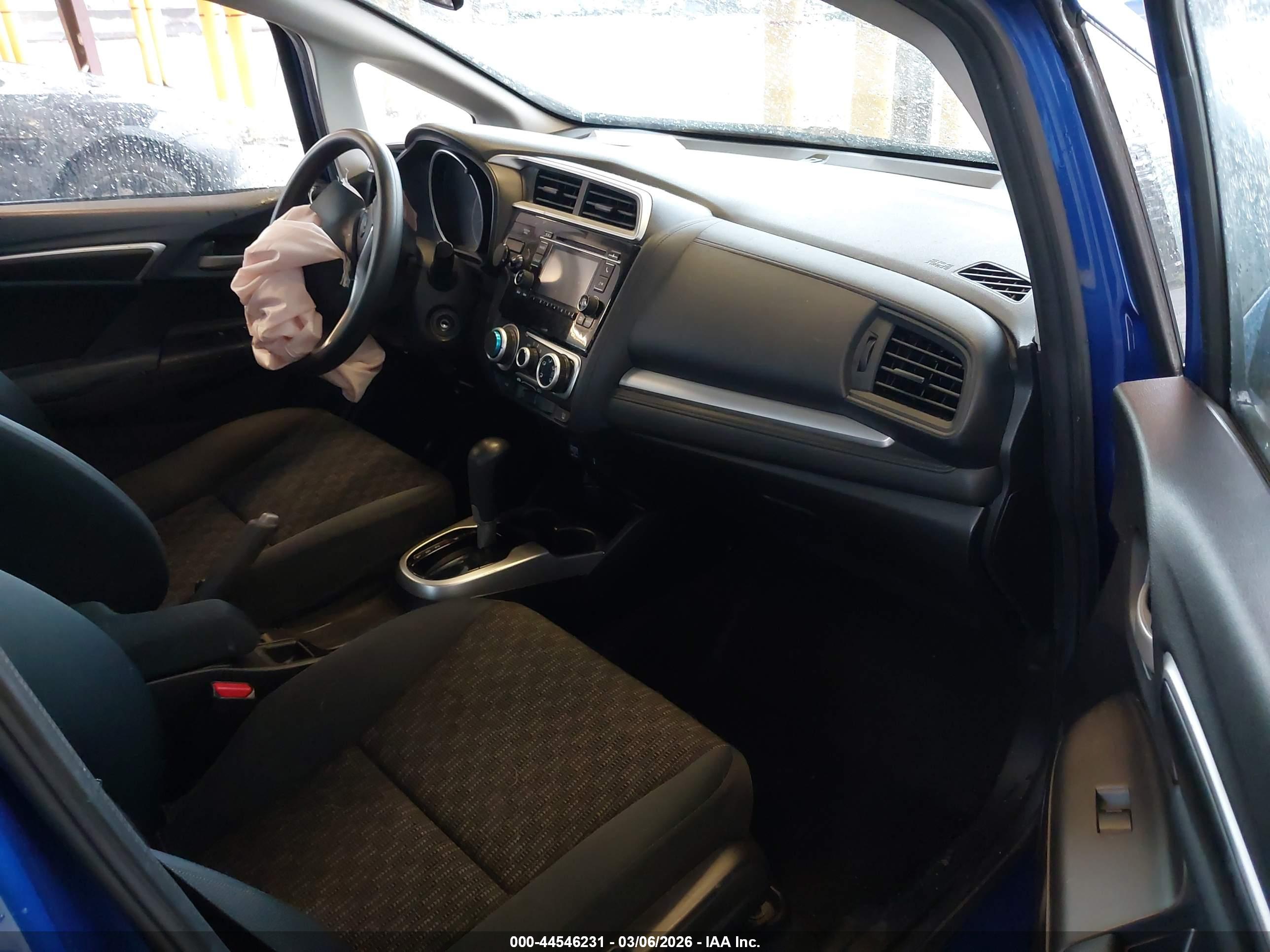 HONDA FIT image 5