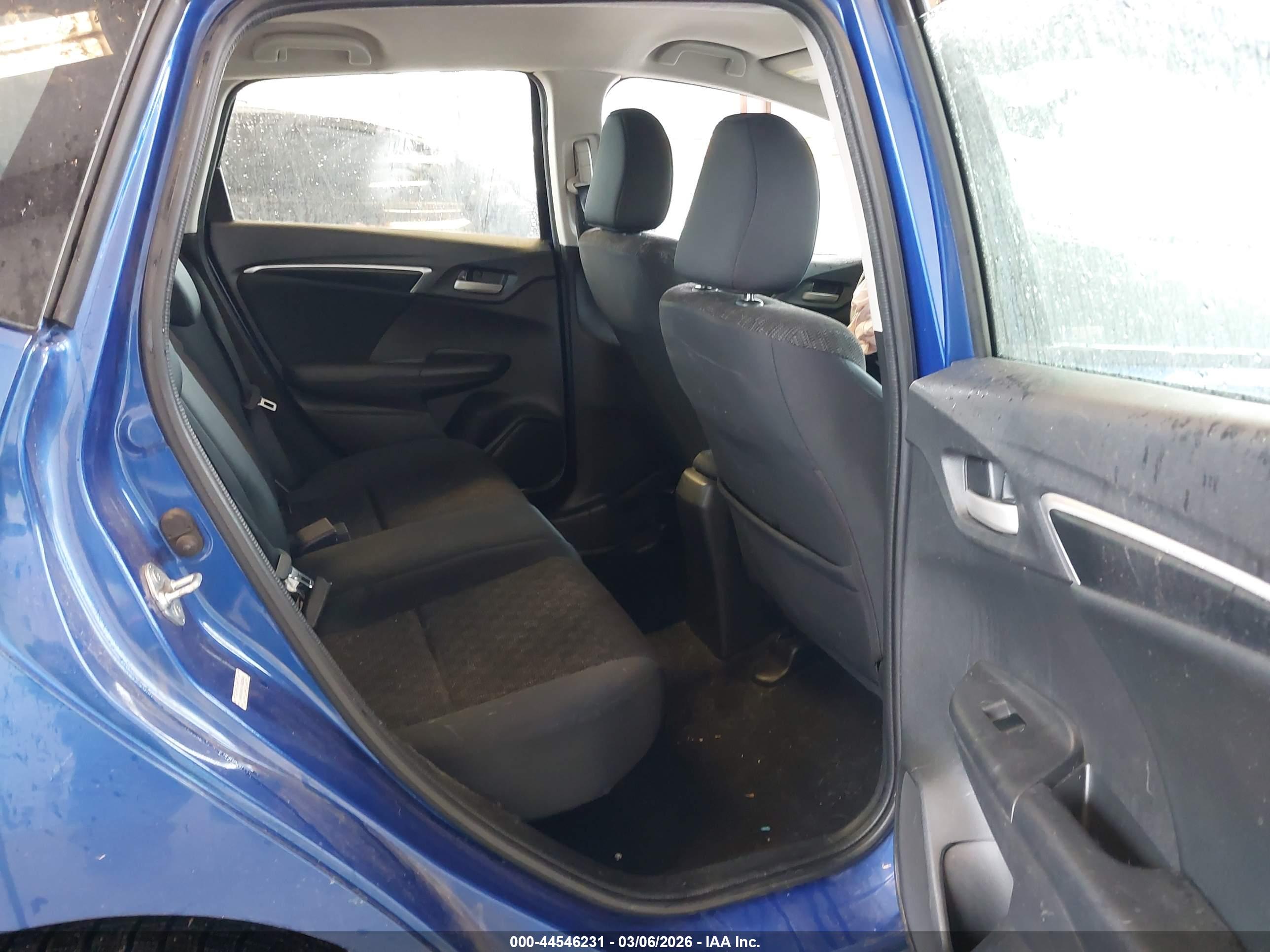 HONDA FIT image 8