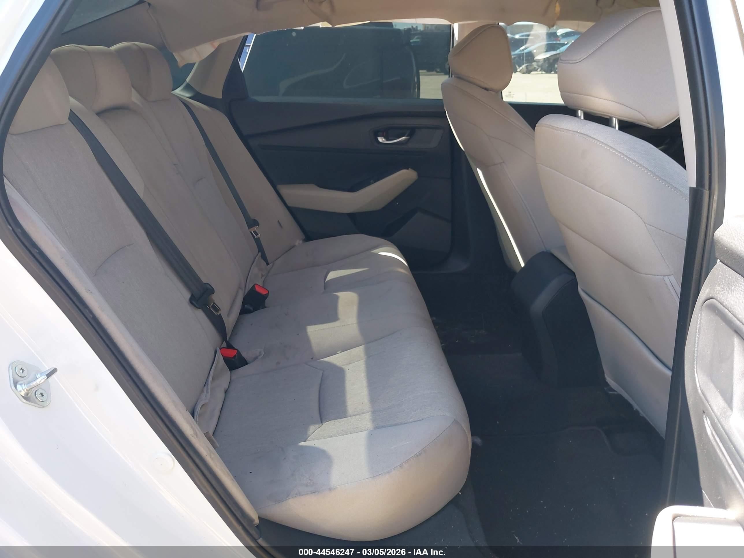 HONDA ACCORD image 8