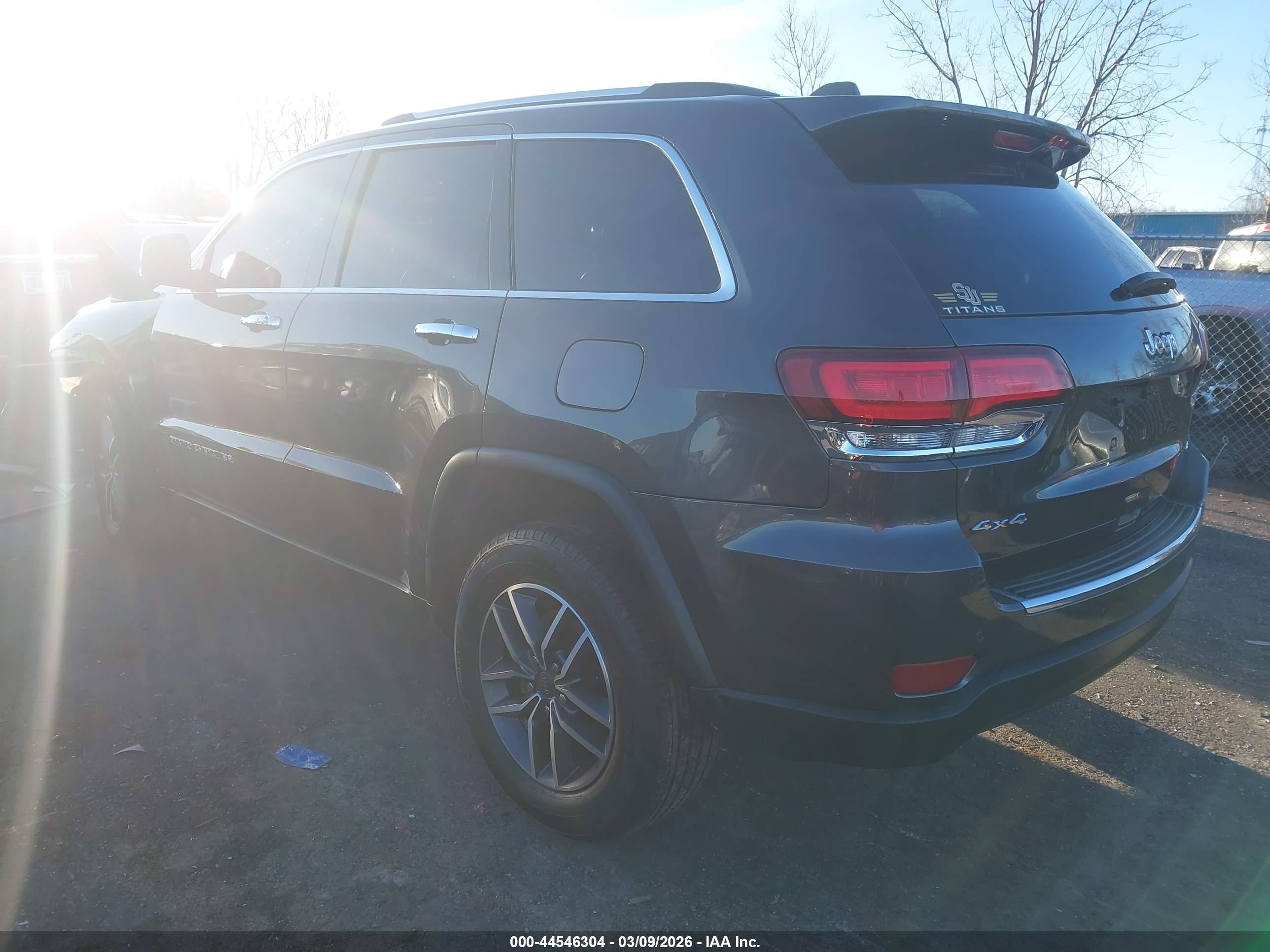 JEEP GRAND image 3