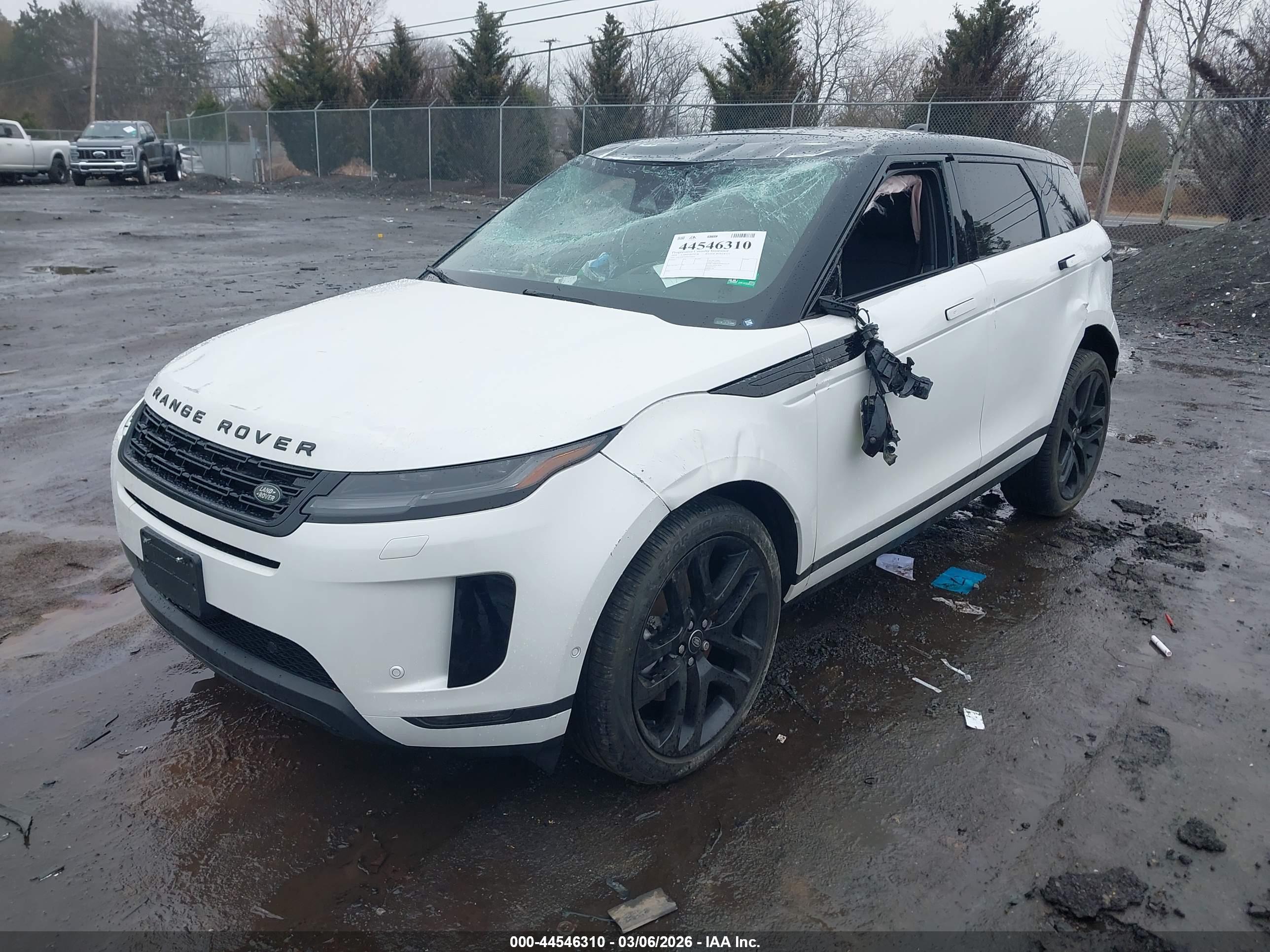 LAND ROVER image 2