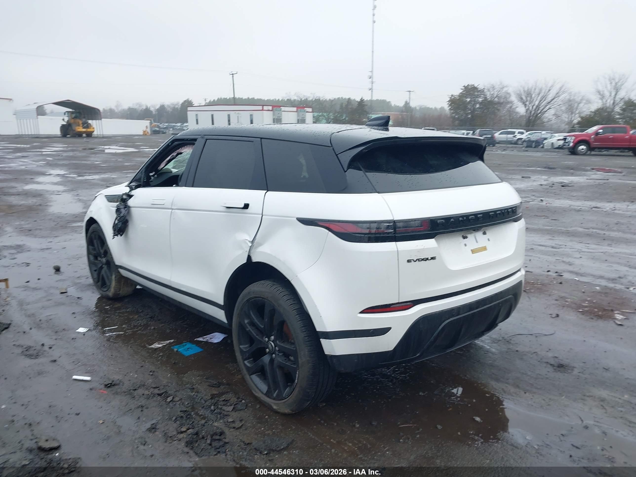 LAND ROVER image 3