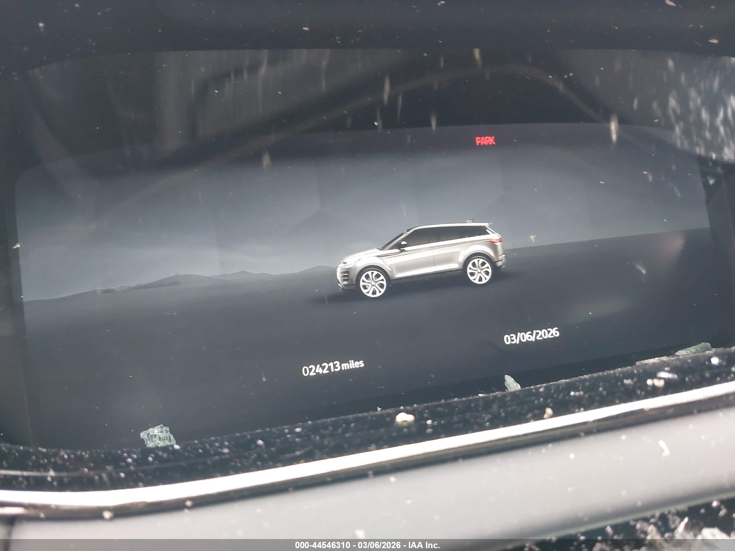 LAND ROVER image 7