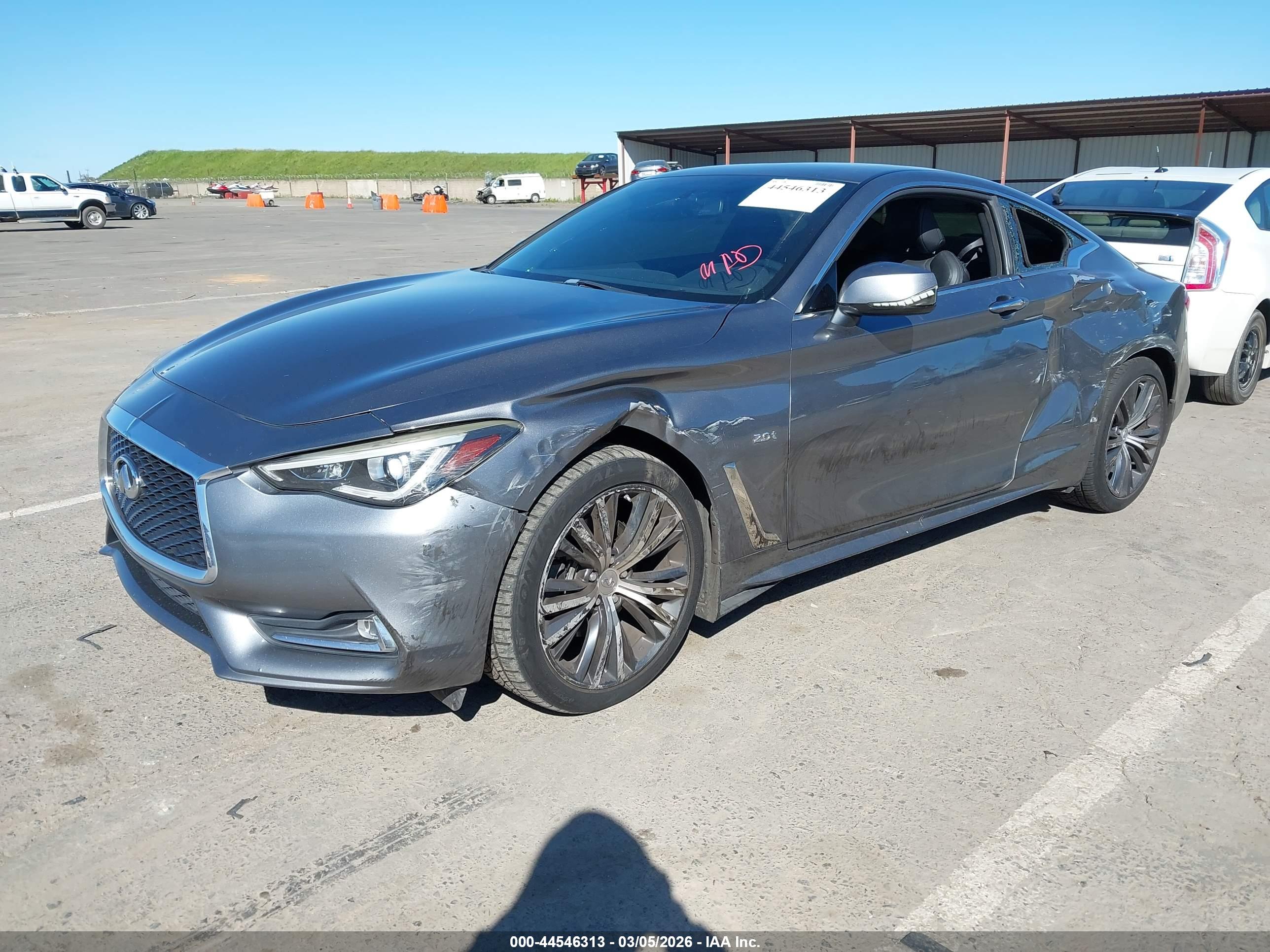 INFINITI Q60 image 2
