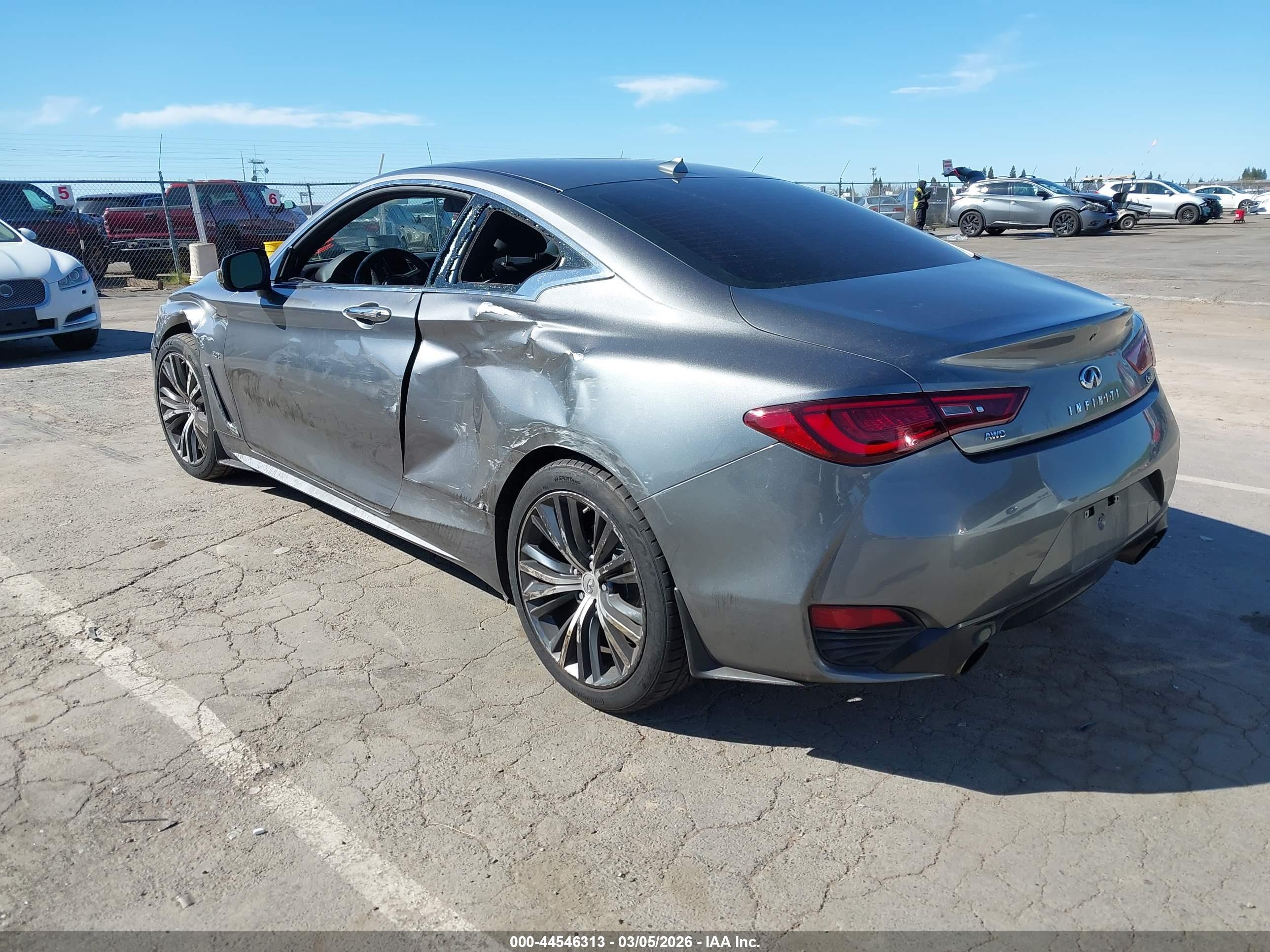 INFINITI Q60 image 3
