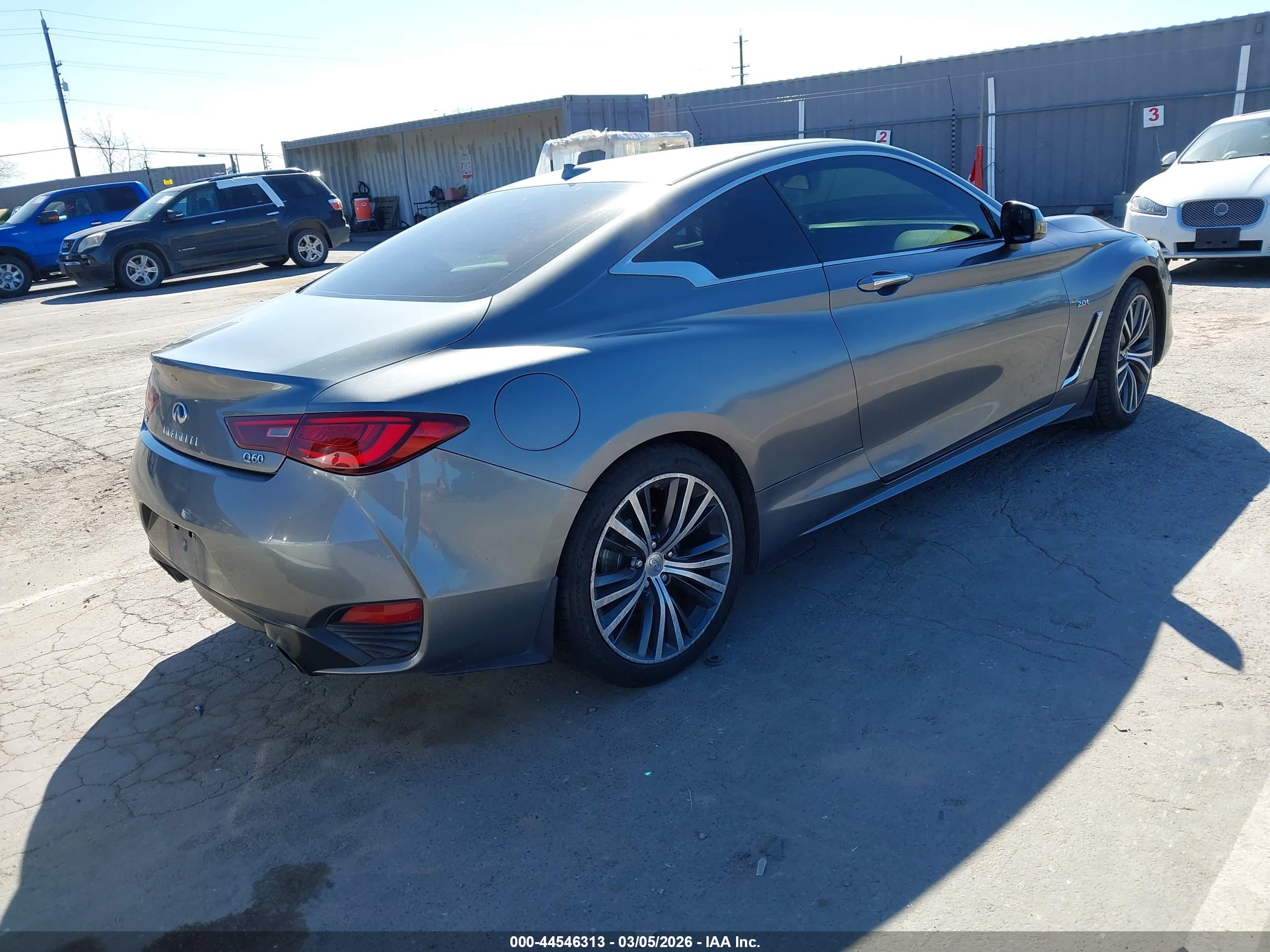INFINITI Q60 image 4