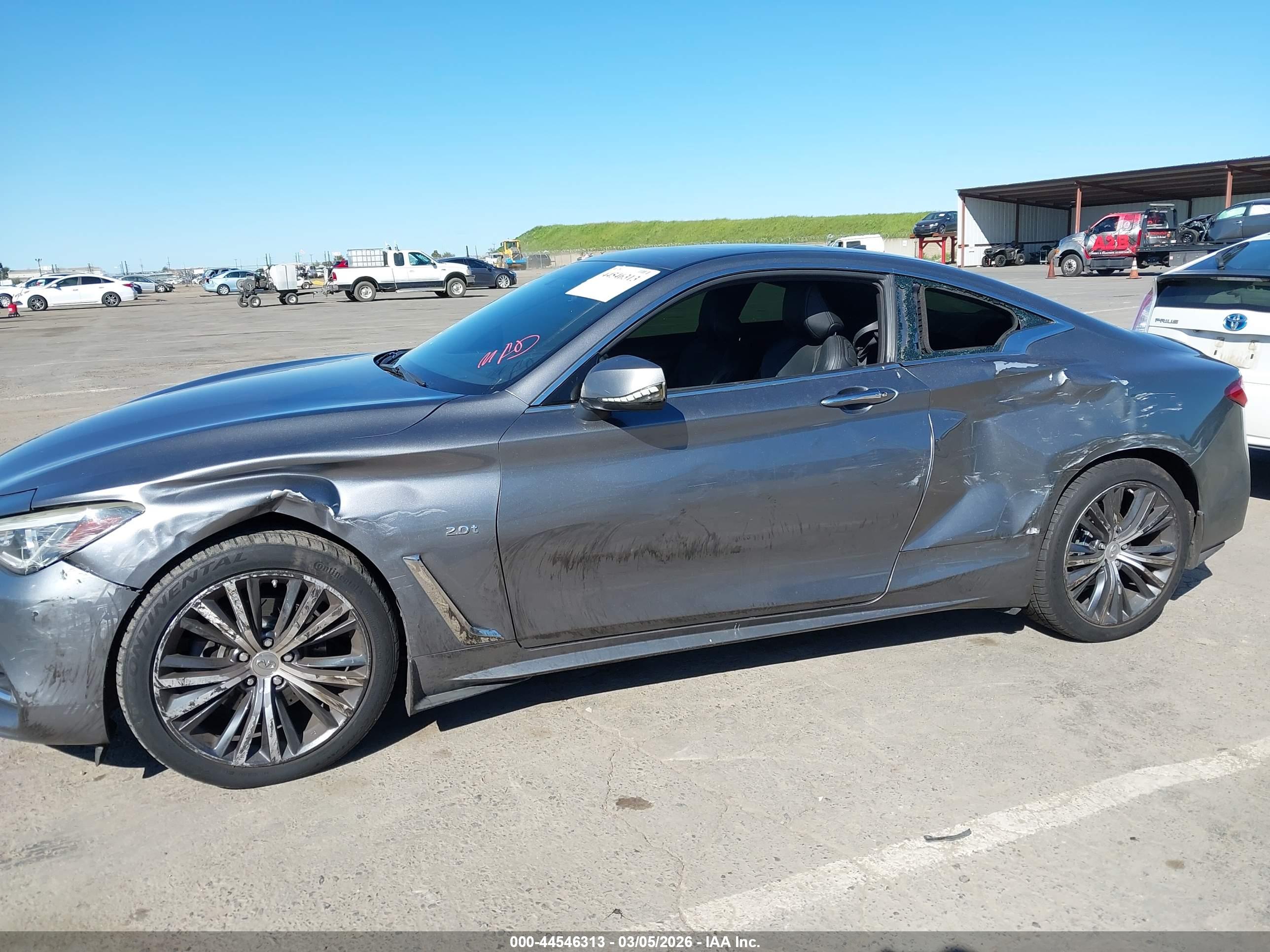 INFINITI Q60 image 6