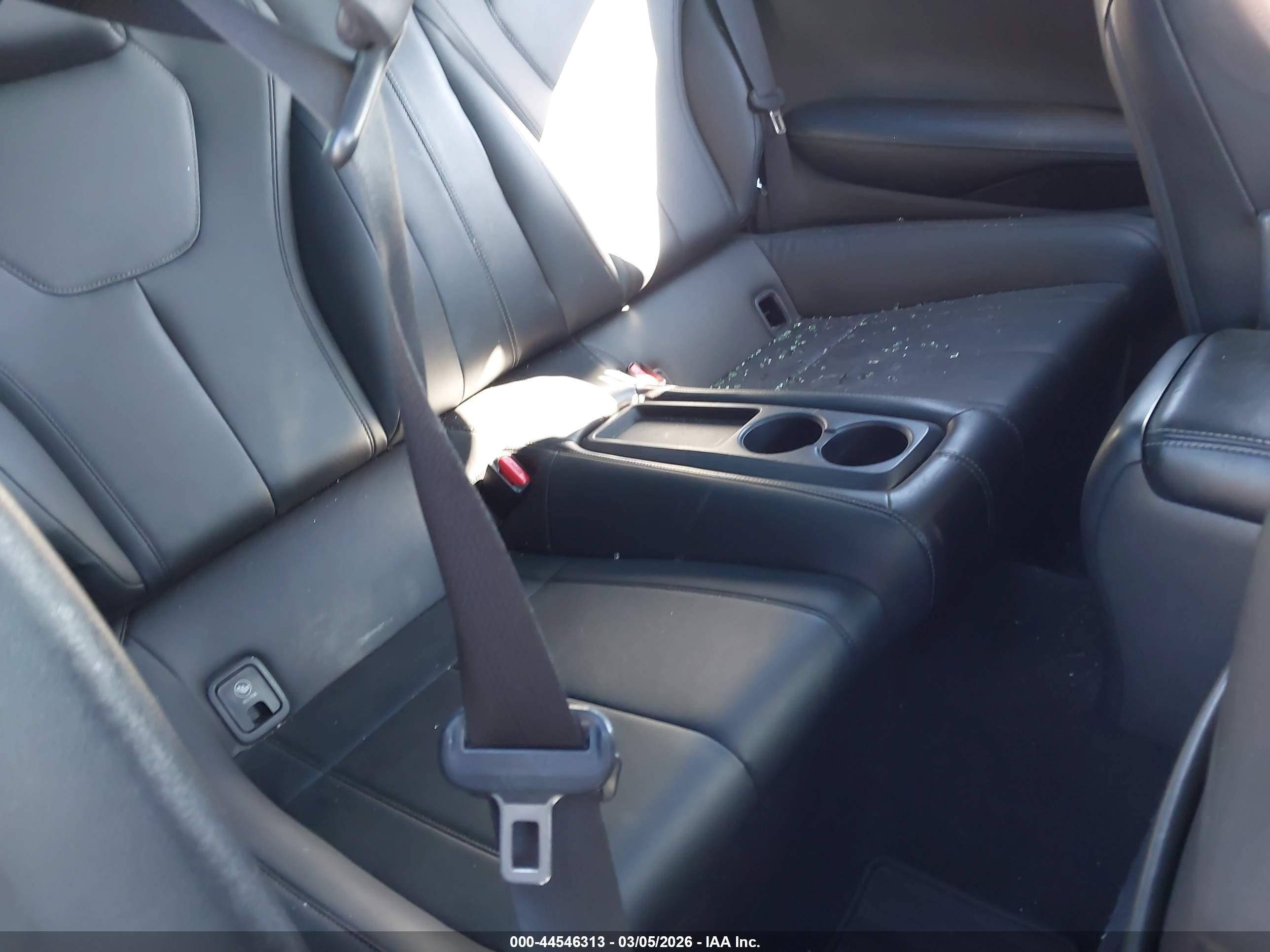 INFINITI Q60 image 8
