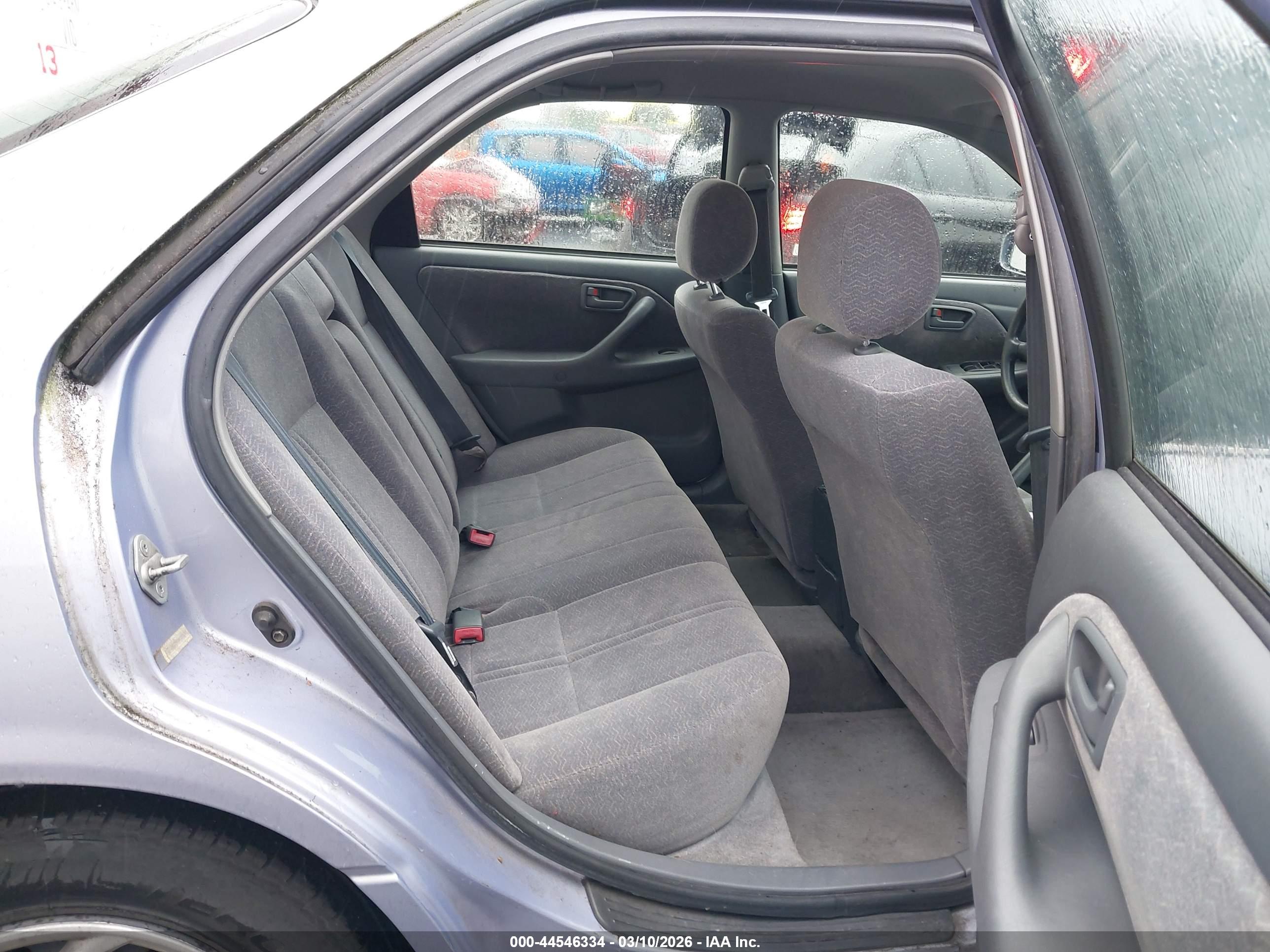 TOYOTA CAMRY image 8