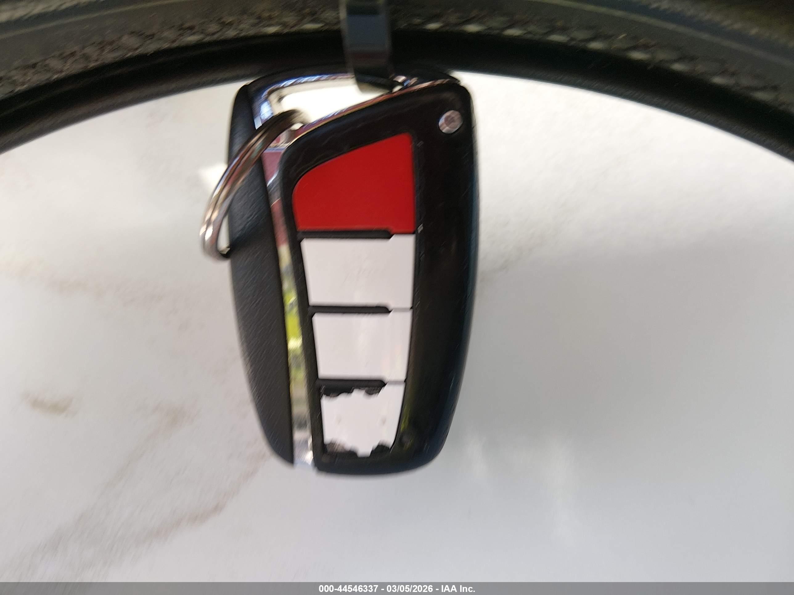 HYUNDAI SANTA image 11