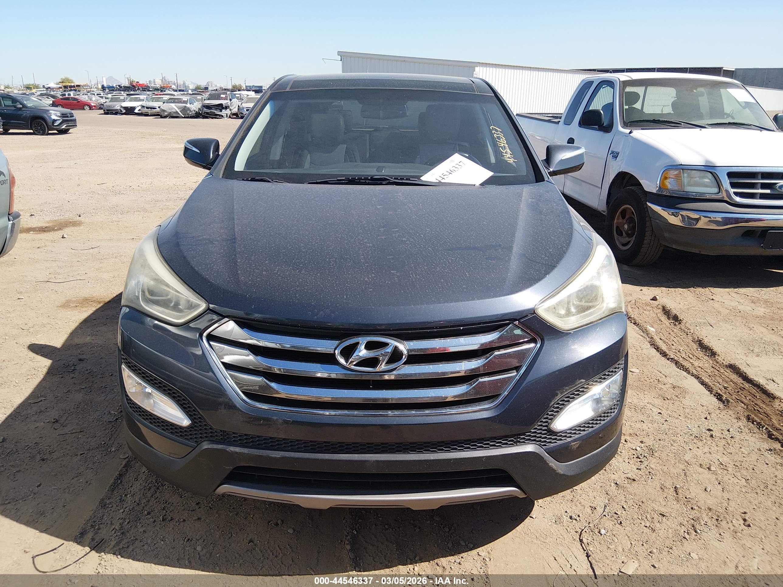 HYUNDAI SANTA image 6