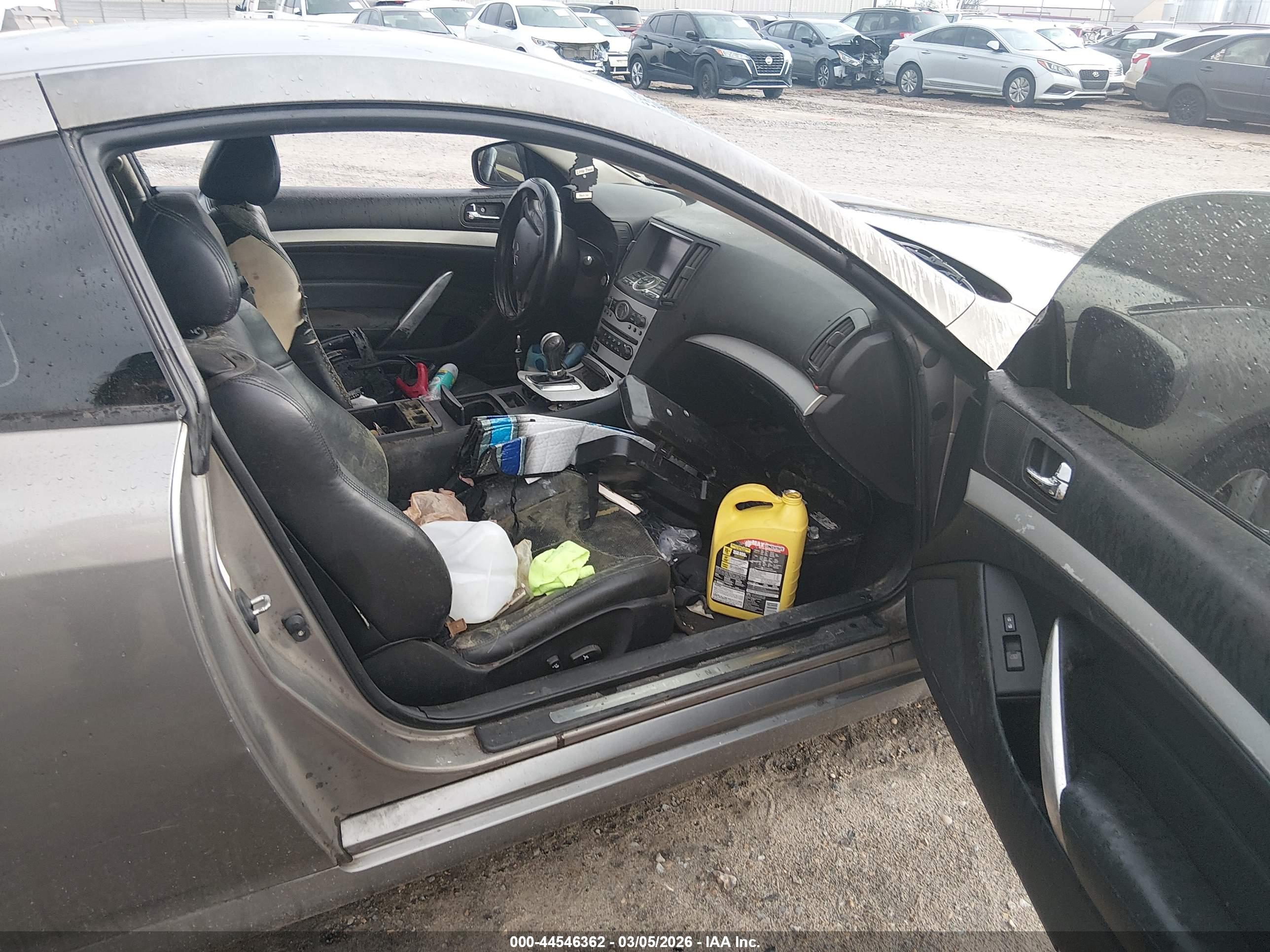 INFINITI G37 image 5