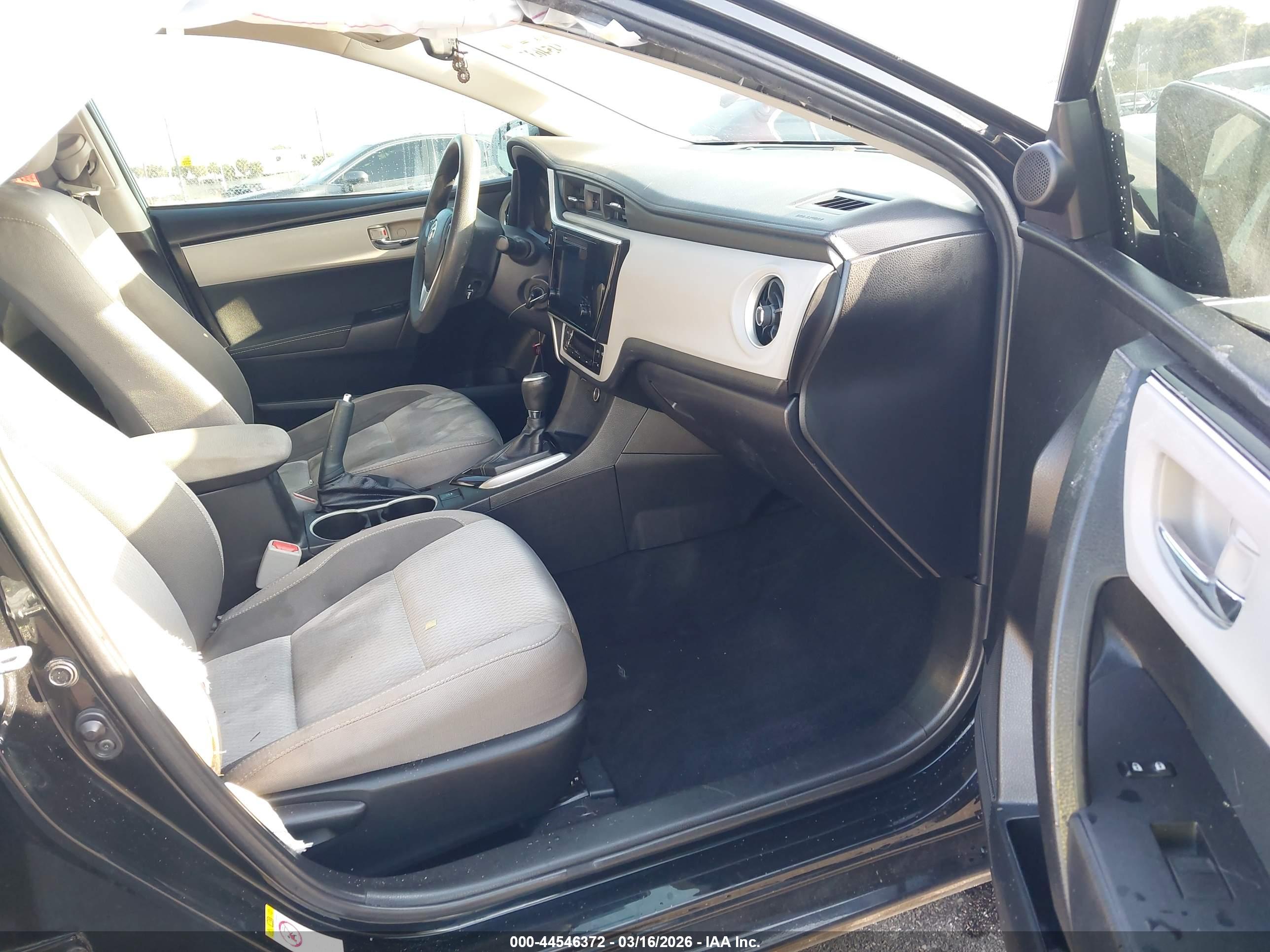 TOYOTA COROLLA image 5