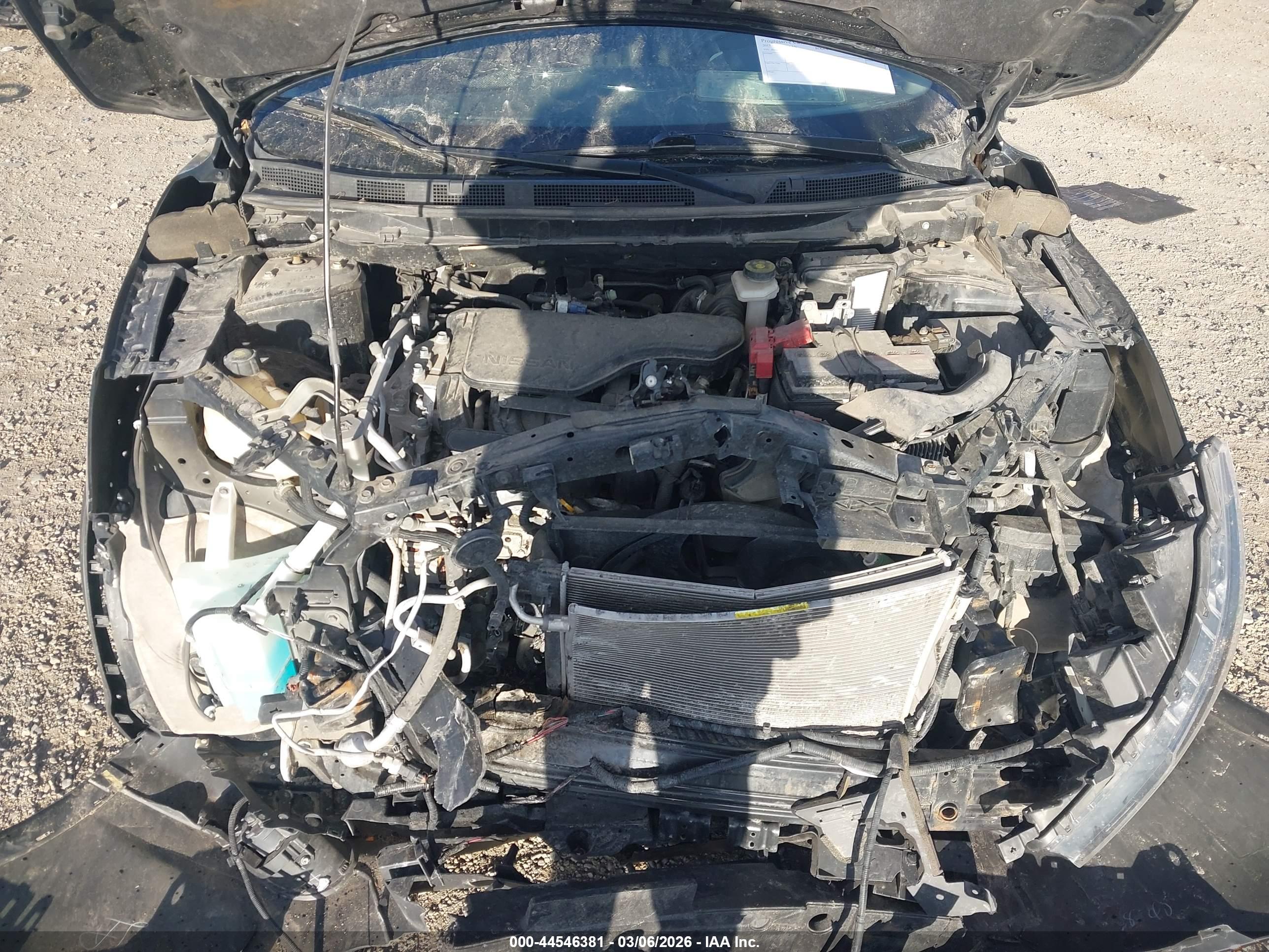 NISSAN ROGUE image 10