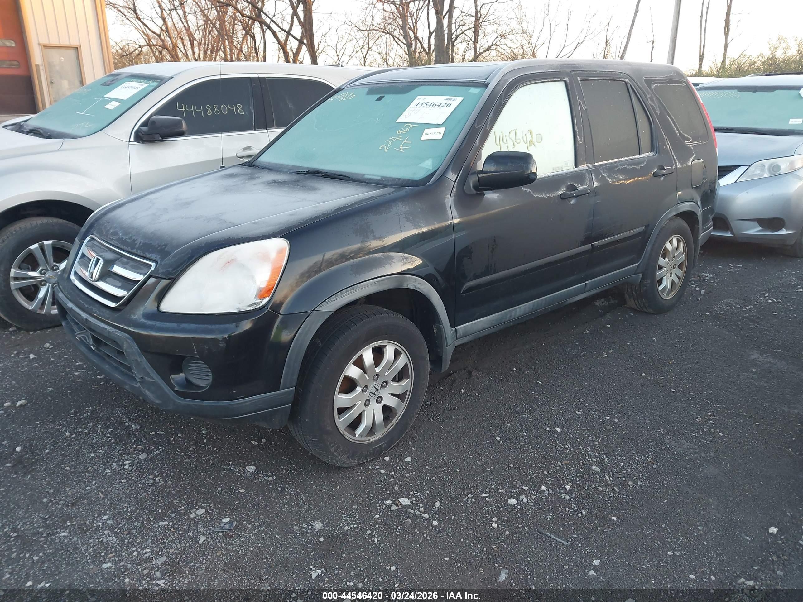HONDA CR-V image 2