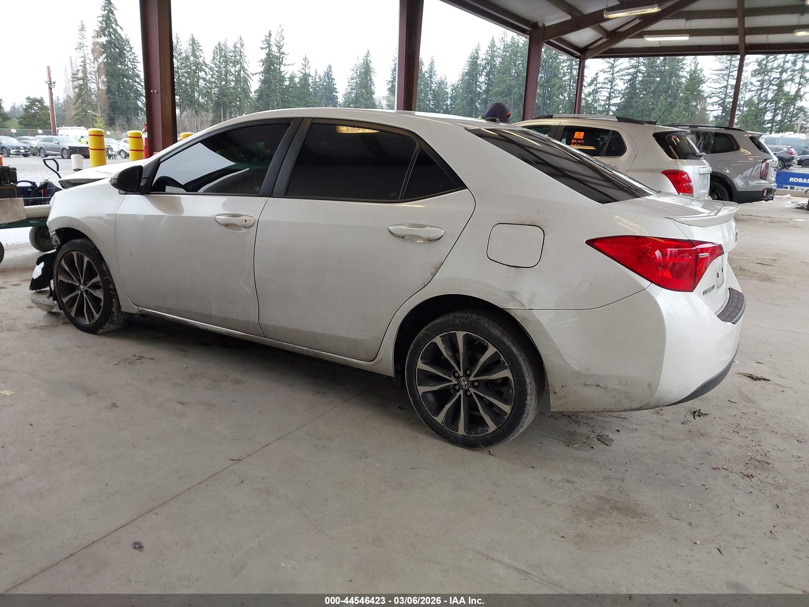 TOYOTA COROLLA image 3