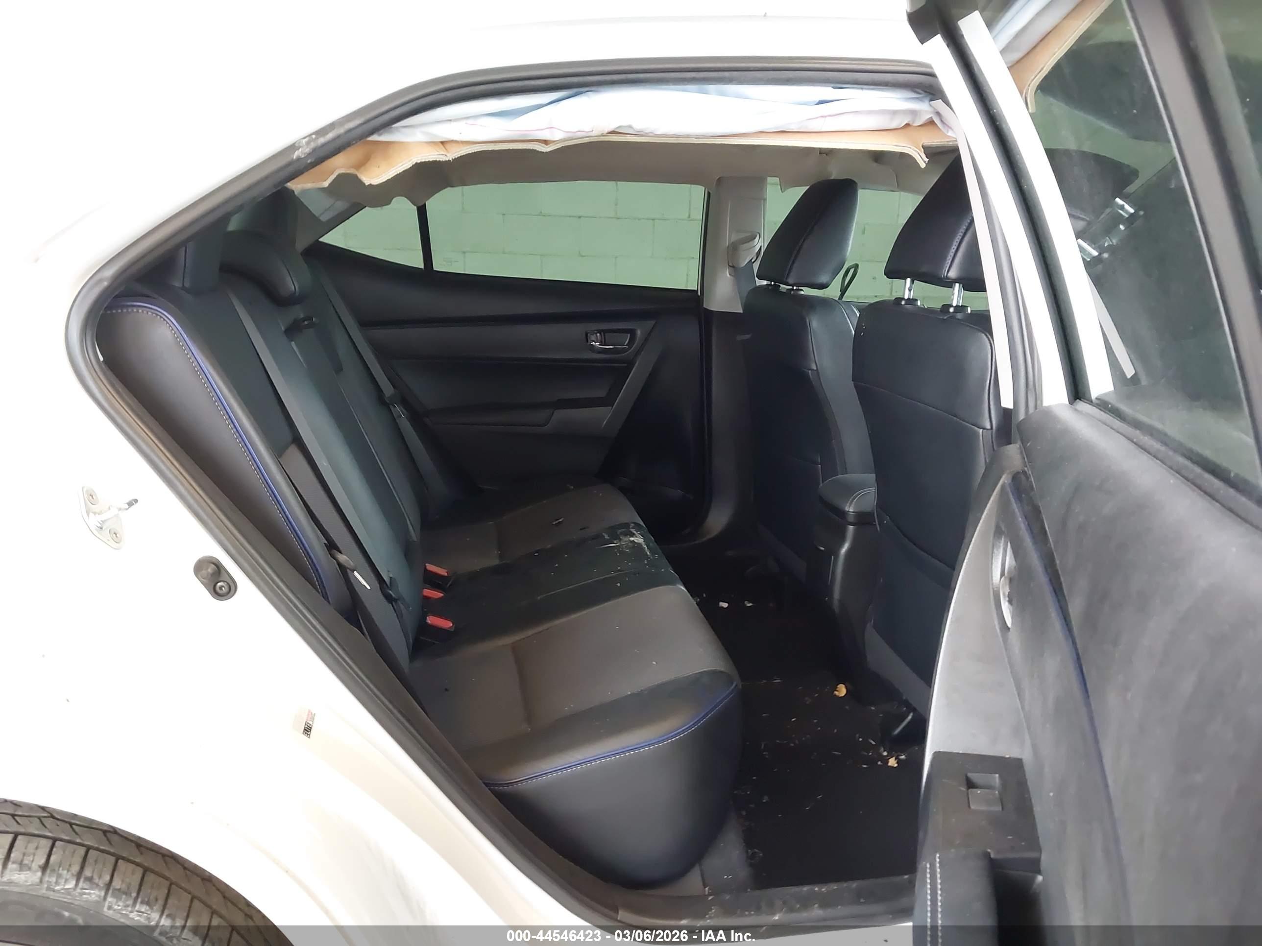 TOYOTA COROLLA image 8