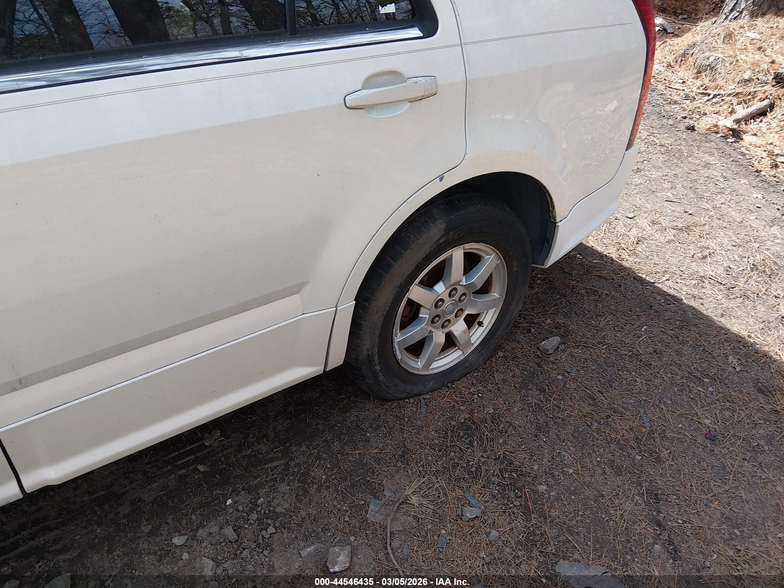 CADILLAC SRX image 6